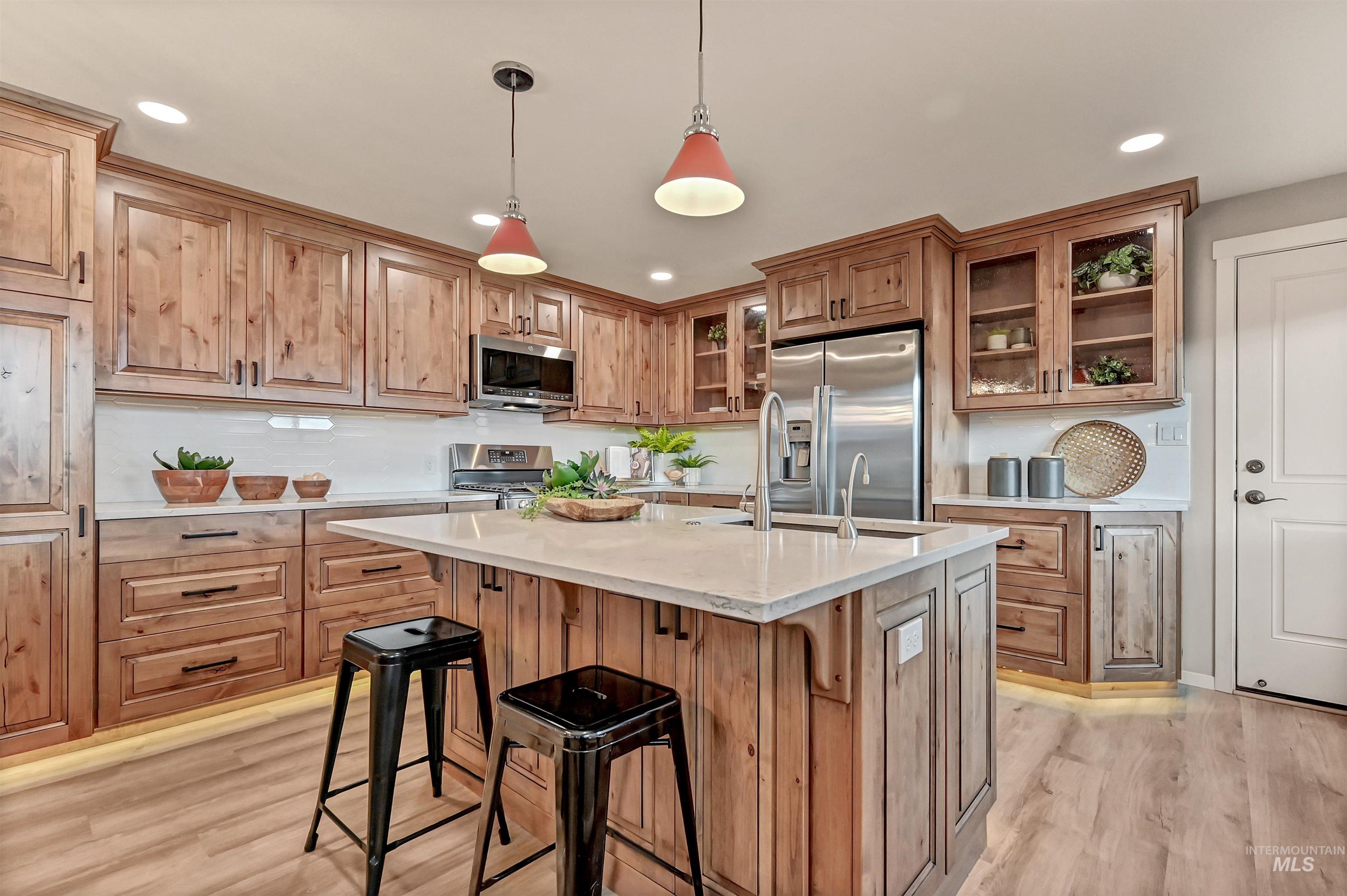 8640 W Brynwood, Boise, Idaho 83704, 5 Bedrooms, 3 Bathrooms, Residential For Sale, Price $635,000,MLS 98966977