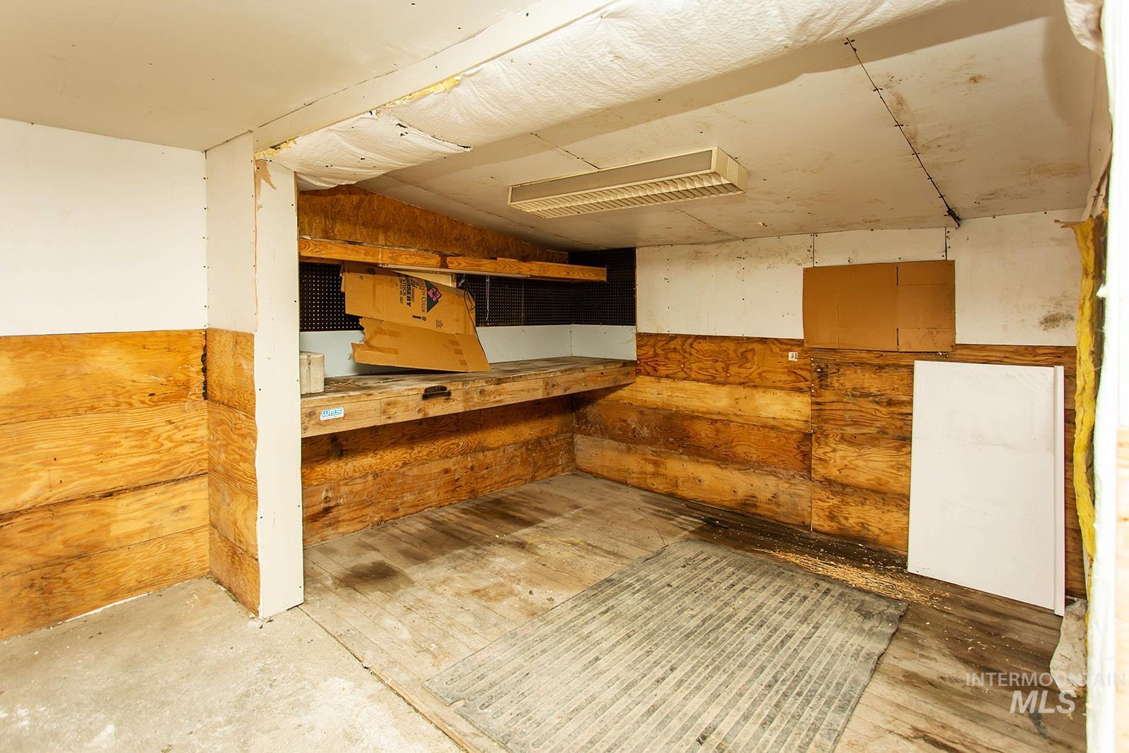 319 Jackson St, Twin Falls, Idaho 83301, 2 Bedrooms, 1 Bathroom, Residential Income For Sale, Price $229,000,MLS 98966981