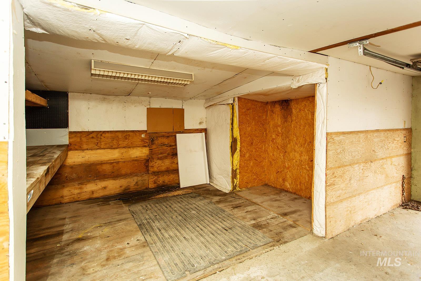 319 Jackson St, Twin Falls, Idaho 83301, 2 Bedrooms, 1 Bathroom, Residential Income For Sale, Price $229,000,MLS 98966981