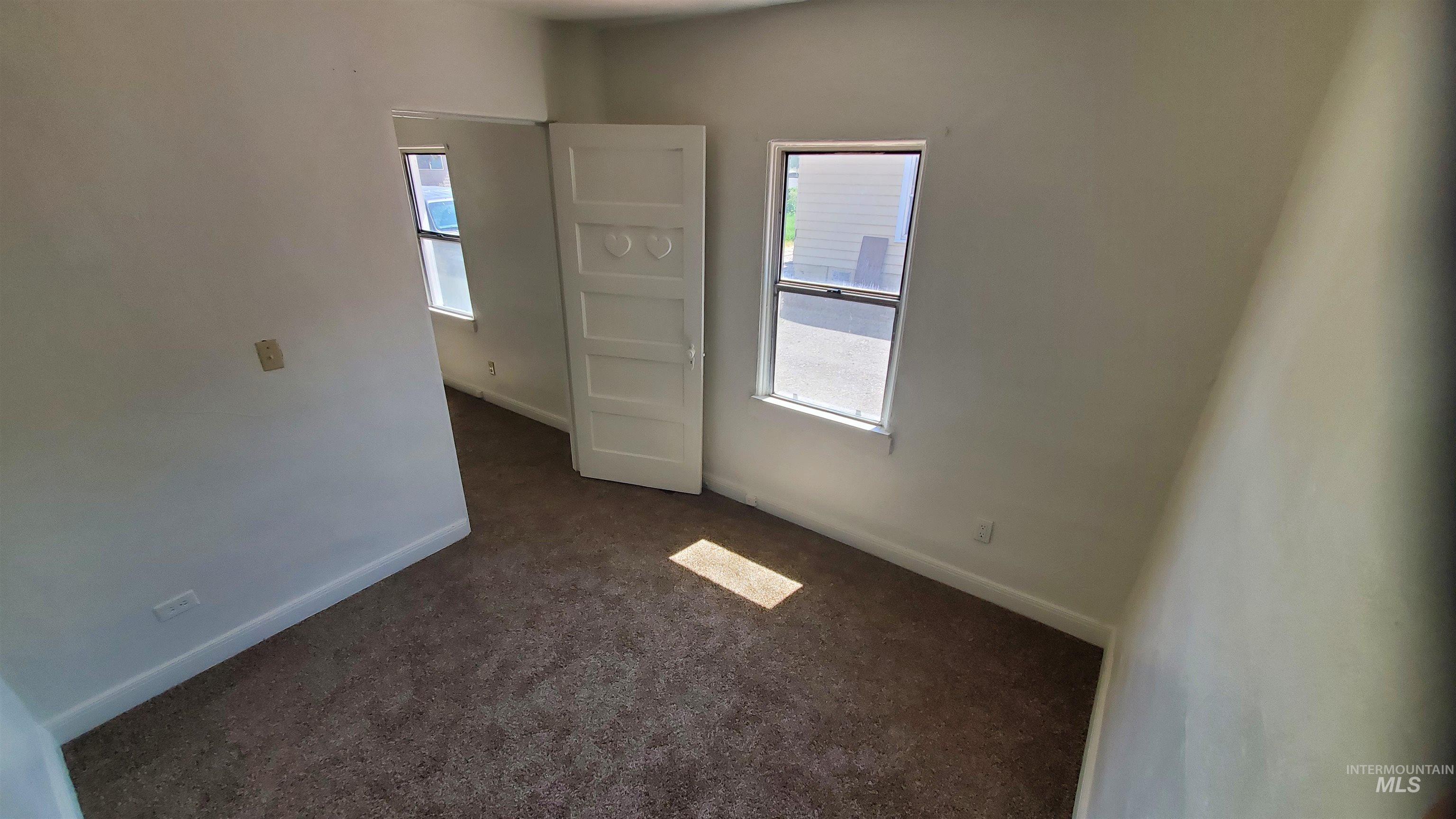 319 Jackson St, Twin Falls, Idaho 83301, 2 Bedrooms, 1 Bathroom, Residential For Sale, Price $189,000, 98966983