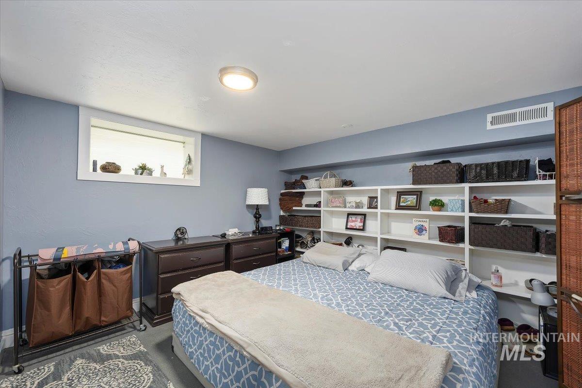 200 N 8th, Buhl, Idaho 83316, 2 Bedrooms, 1 Bathroom, Residential Income For Sale, Price $680,000,MLS 98966985