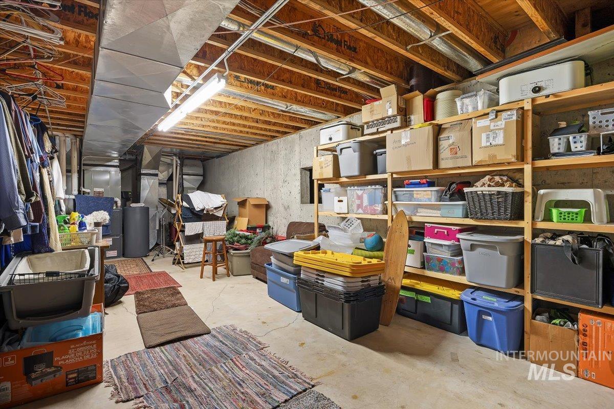 200 N 8th, Buhl, Idaho 83316, 2 Bedrooms, 1 Bathroom, Residential Income For Sale, Price $680,000,MLS 98966985