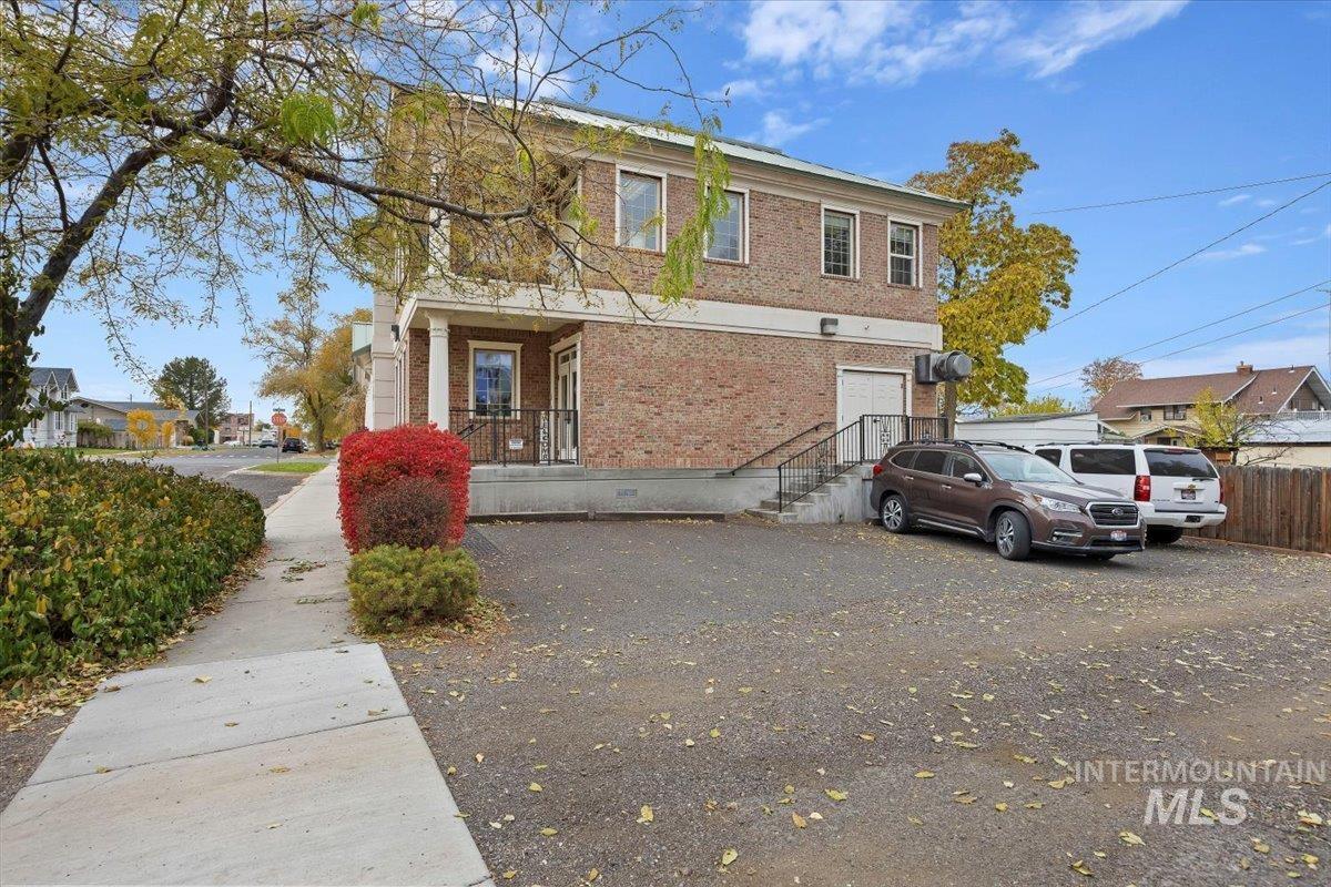 200 N 8th, Buhl, Idaho 83316, 2 Bedrooms, 1 Bathroom, Residential Income For Sale, Price $680,000,MLS 98966985