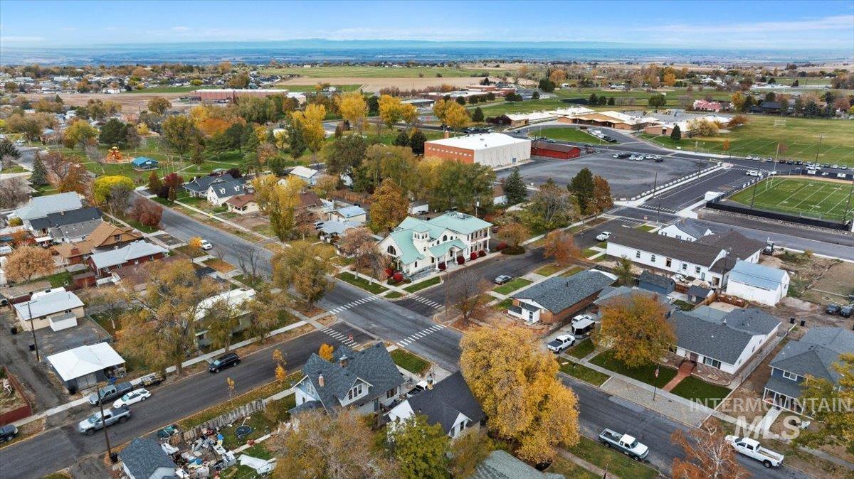 200 N 8th, Buhl, Idaho 83316, 2 Bedrooms, 1 Bathroom, Residential Income For Sale, Price $680,000,MLS 98966985