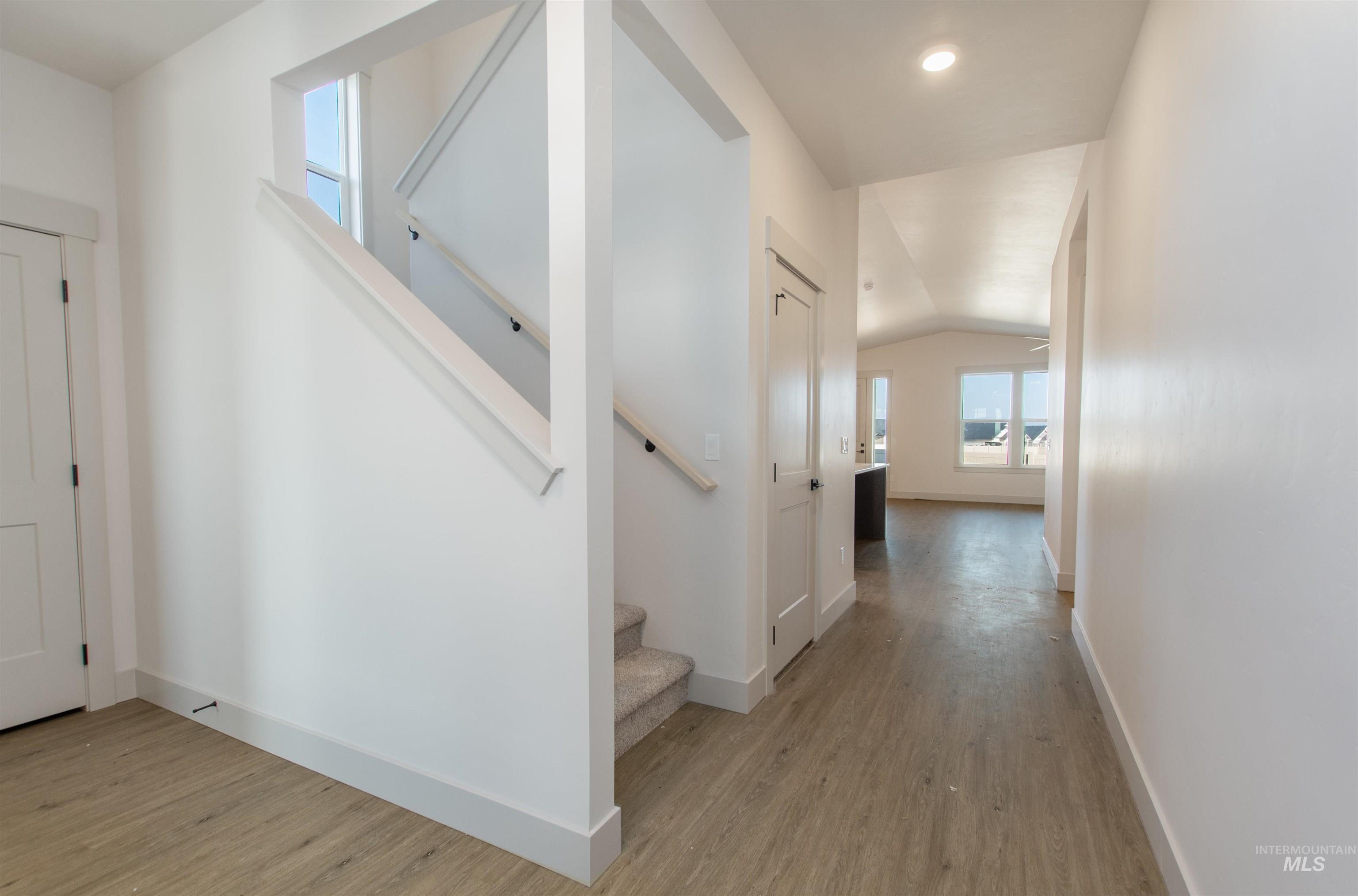 438 Linden St, New Plymouth, Idaho 83655, 5 Bedrooms, 2.5 Bathrooms, Residential For Sale, Price $465,000,MLS 98966987