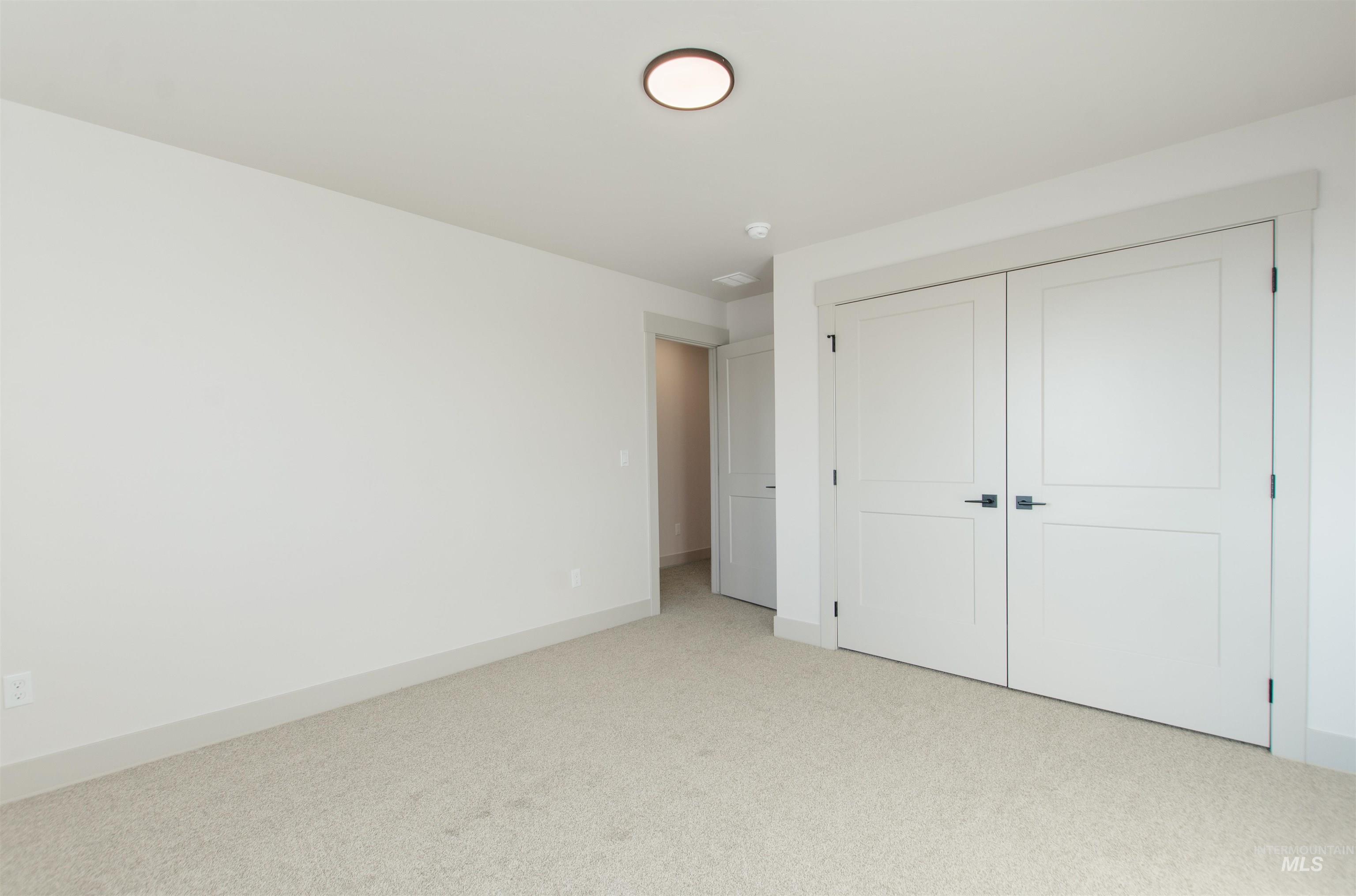 438 Linden St, New Plymouth, Idaho 83655, 5 Bedrooms, 2.5 Bathrooms, Residential For Sale, Price $465,000,MLS 98966987