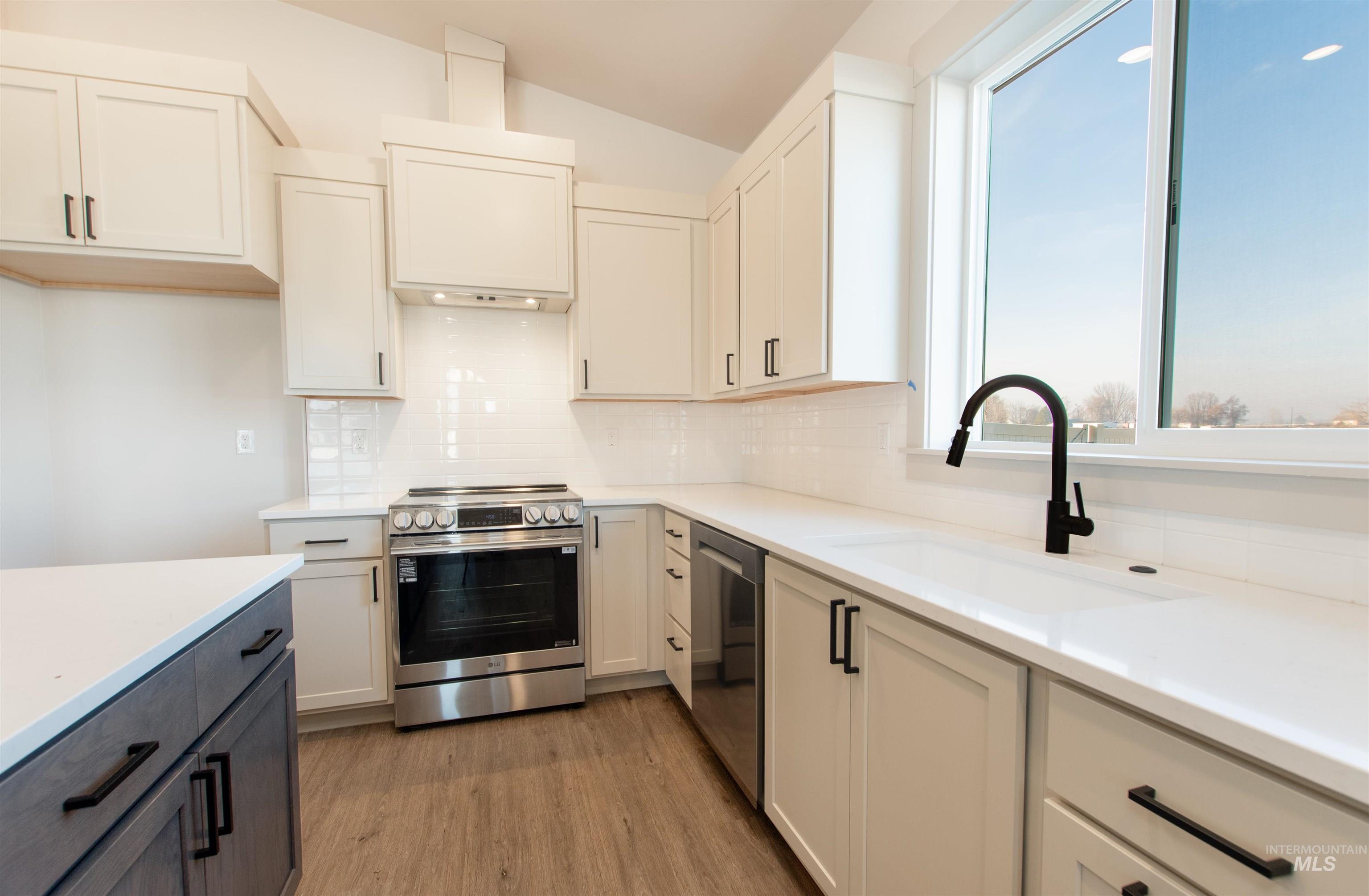 438 Linden St, New Plymouth, Idaho 83655, 5 Bedrooms, 2.5 Bathrooms, Residential For Sale, Price $465,000,MLS 98966987