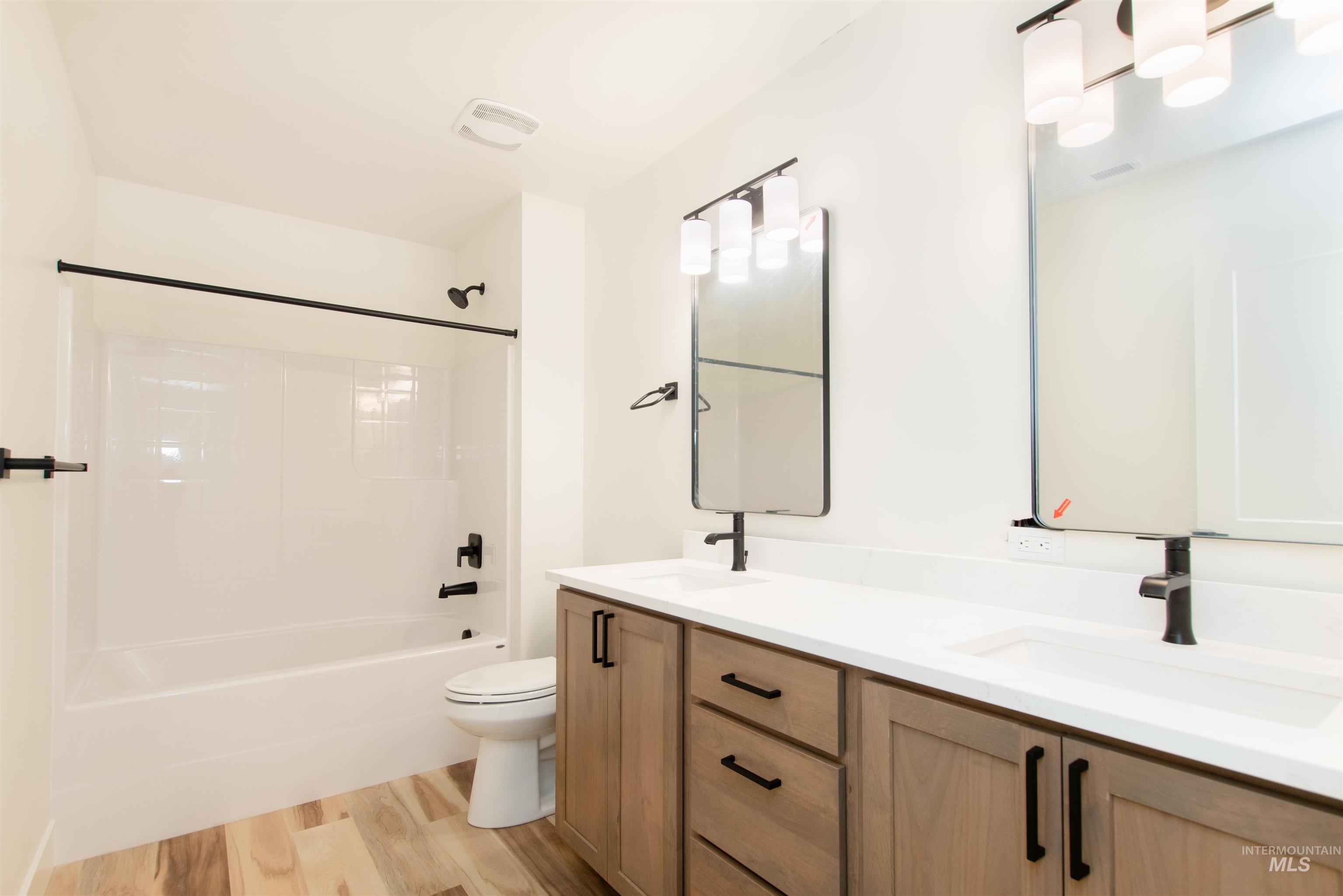 513 Grand Harvest Ave, New Plymouth, Idaho 83655, 5 Bedrooms, 2.5 Bathrooms, Residential For Sale, Price $509,000, 98966993