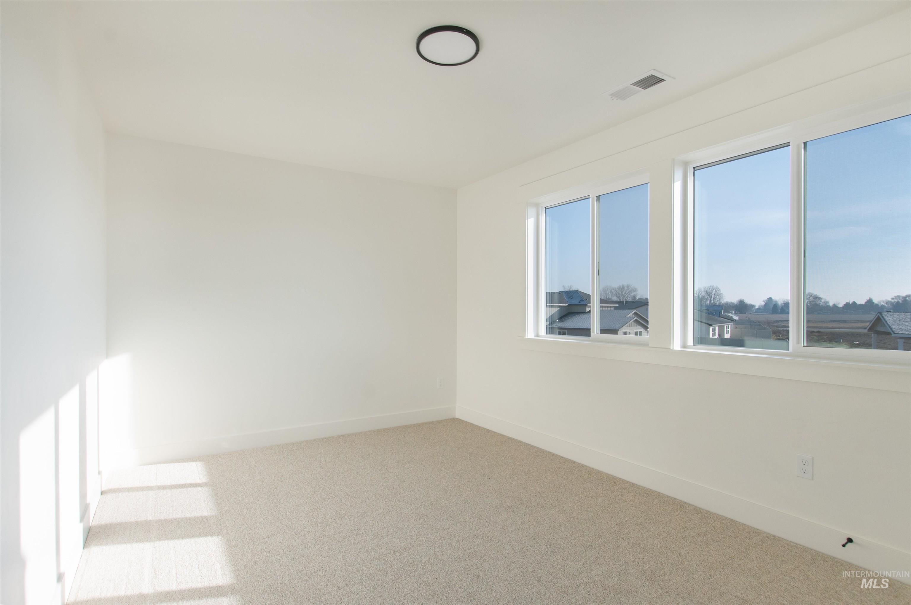 513 Grand Harvest Ave, New Plymouth, Idaho 83655, 5 Bedrooms, 2.5 Bathrooms, Residential For Sale, Price $509,000, 98966993