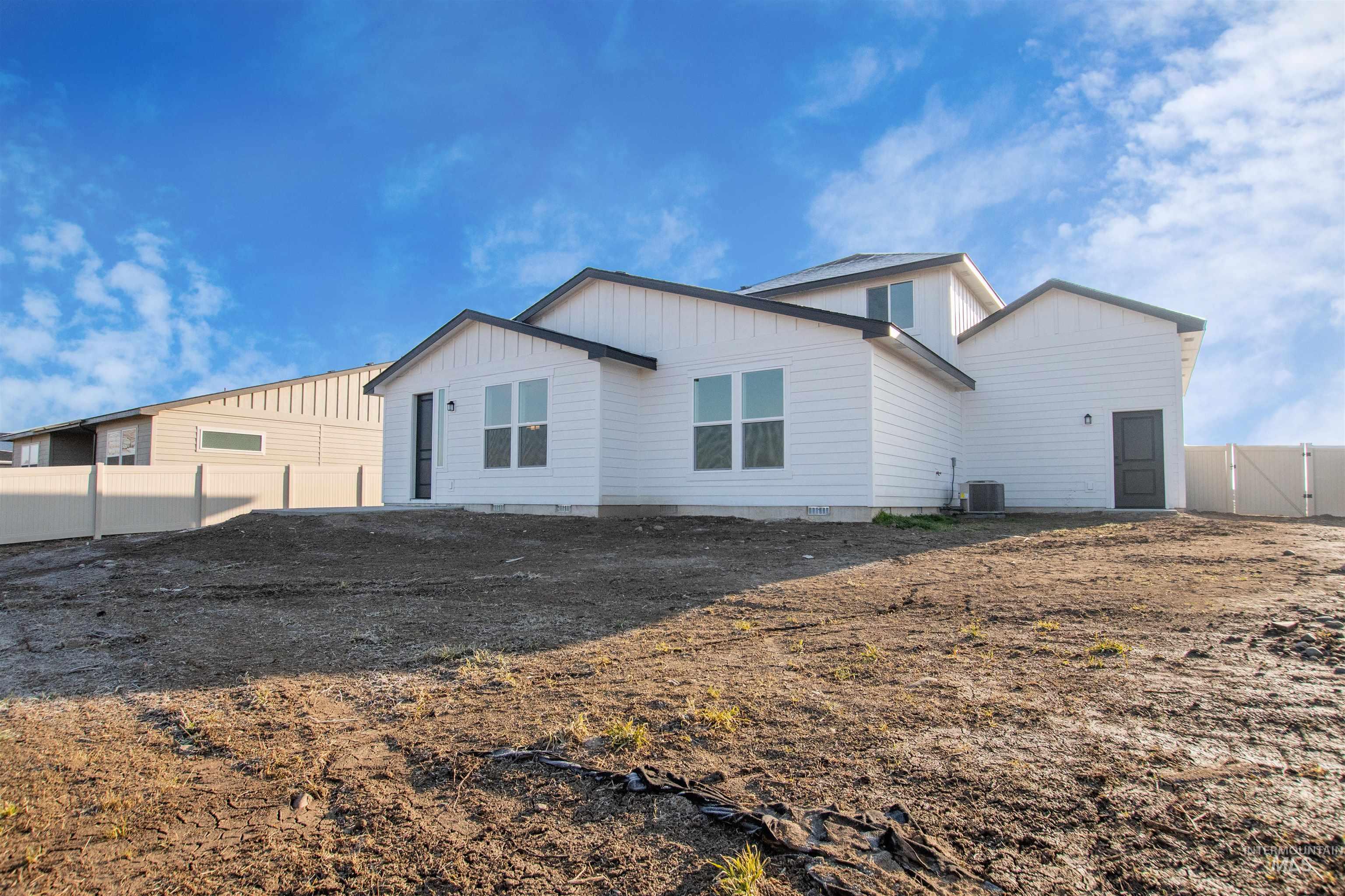 513 Grand Harvest Ave, New Plymouth, Idaho 83655, 5 Bedrooms, 2.5 Bathrooms, Residential For Sale, Price $509,000, 98966993