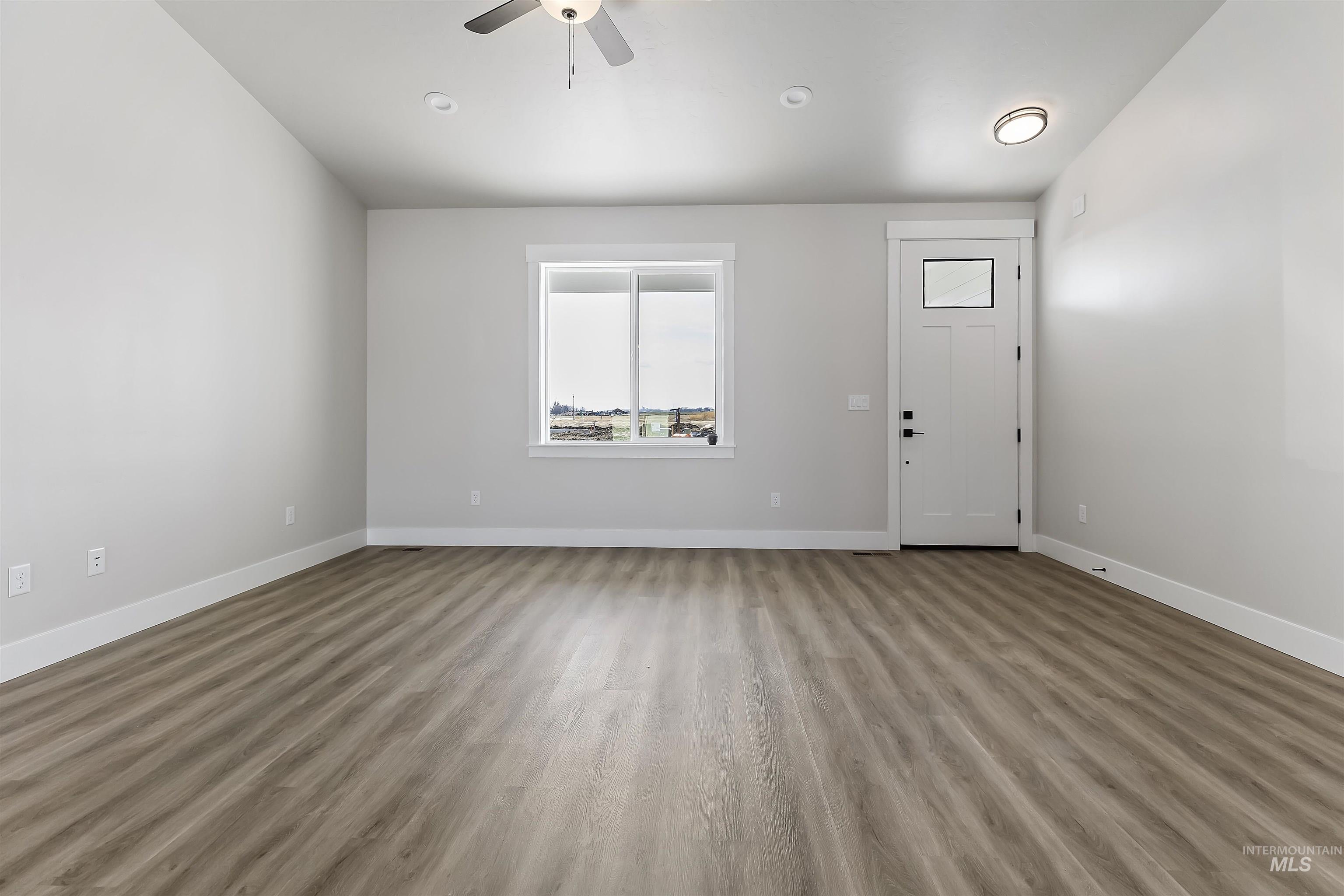 607 Grand Harvest Avenue, New Plymouth, Idaho 83655, 4 Bedrooms, 2.5 Bathrooms, Residential For Sale, Price $480,000,MLS 98967006