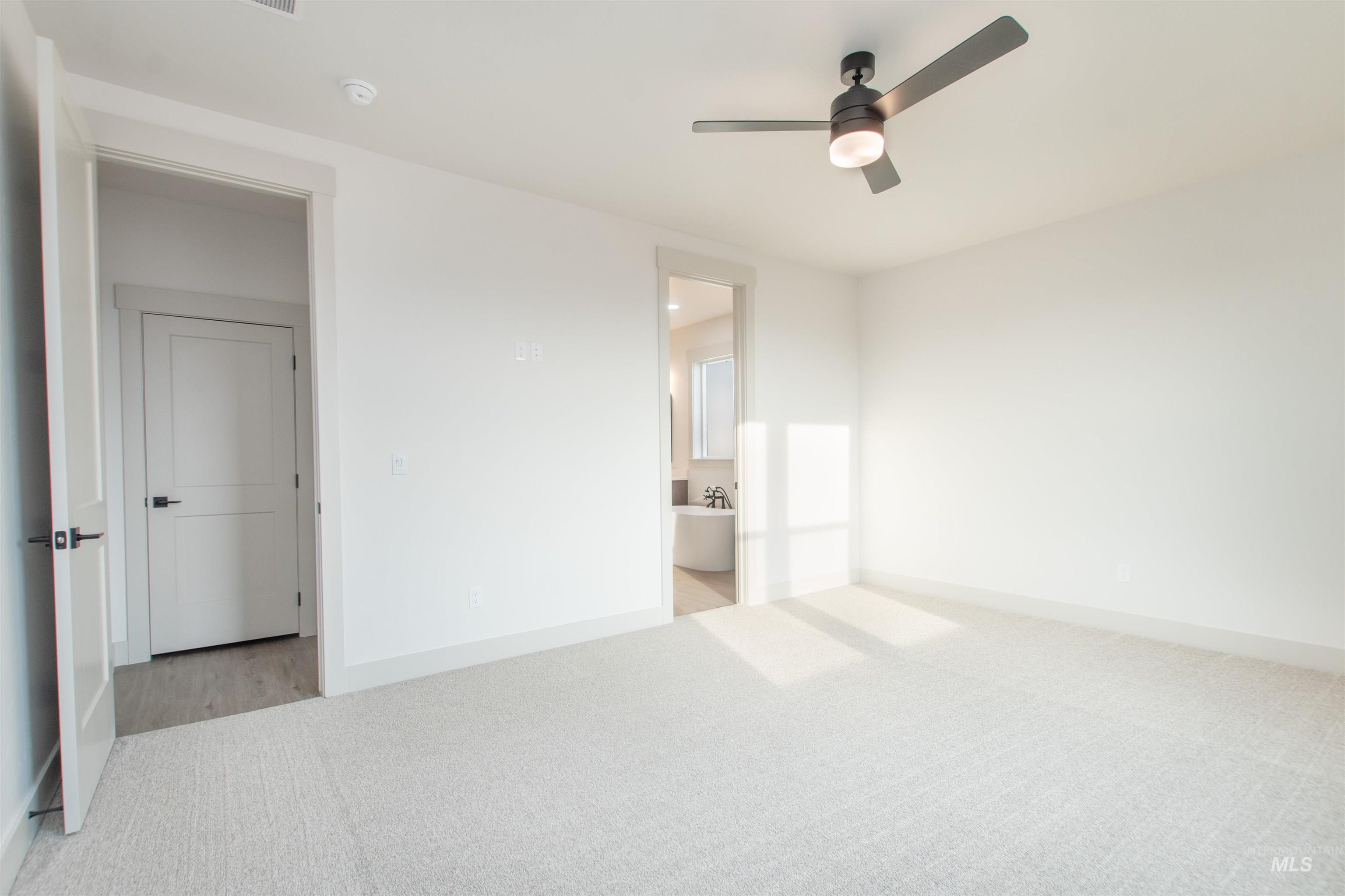 607 Grand Harvest Avenue, New Plymouth, Idaho 83655, 4 Bedrooms, 2.5 Bathrooms, Residential For Sale, Price $480,000,MLS 98967006