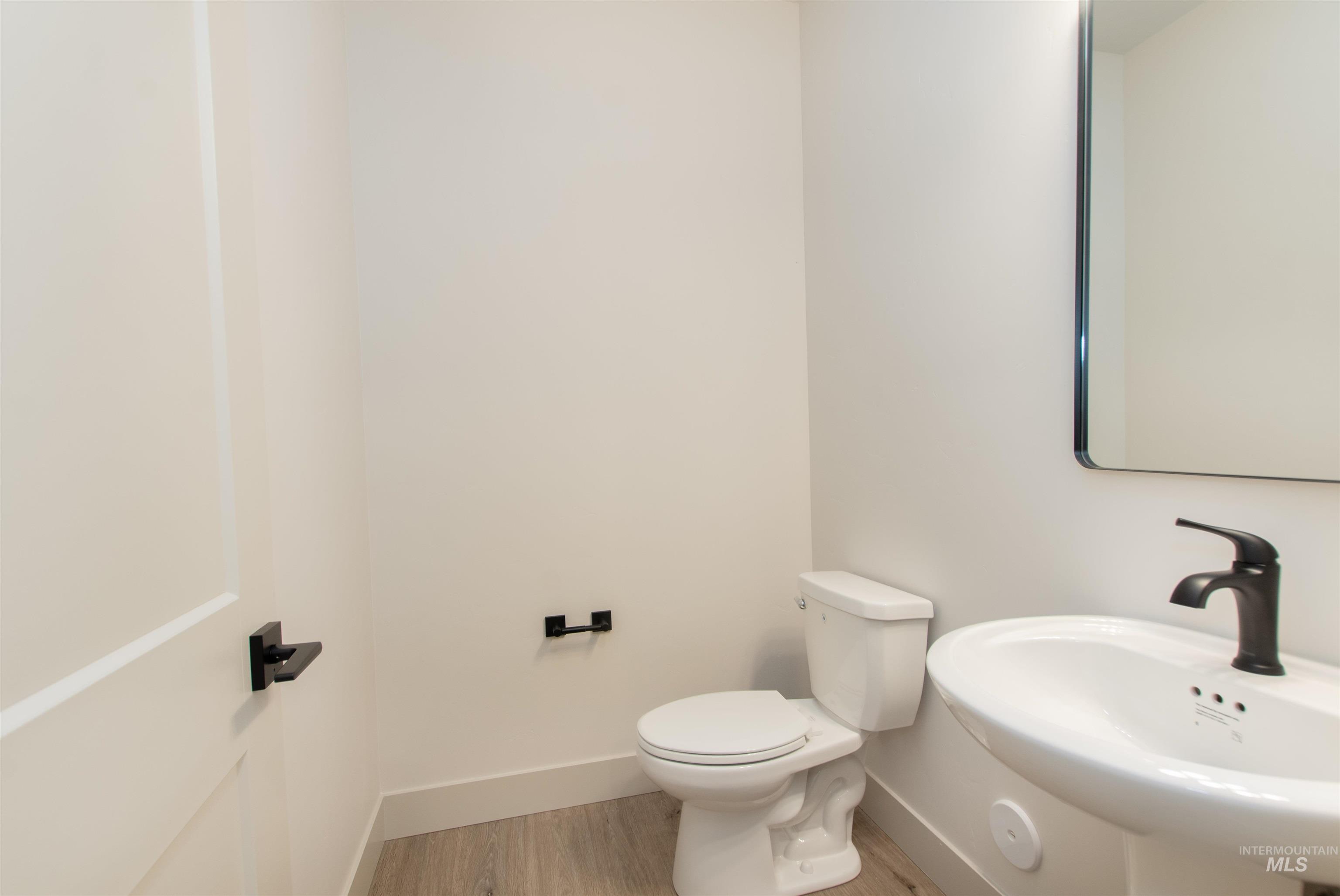 607 Grand Harvest Avenue, New Plymouth, Idaho 83655, 4 Bedrooms, 2.5 Bathrooms, Residential For Sale, Price $480,000,MLS 98967006