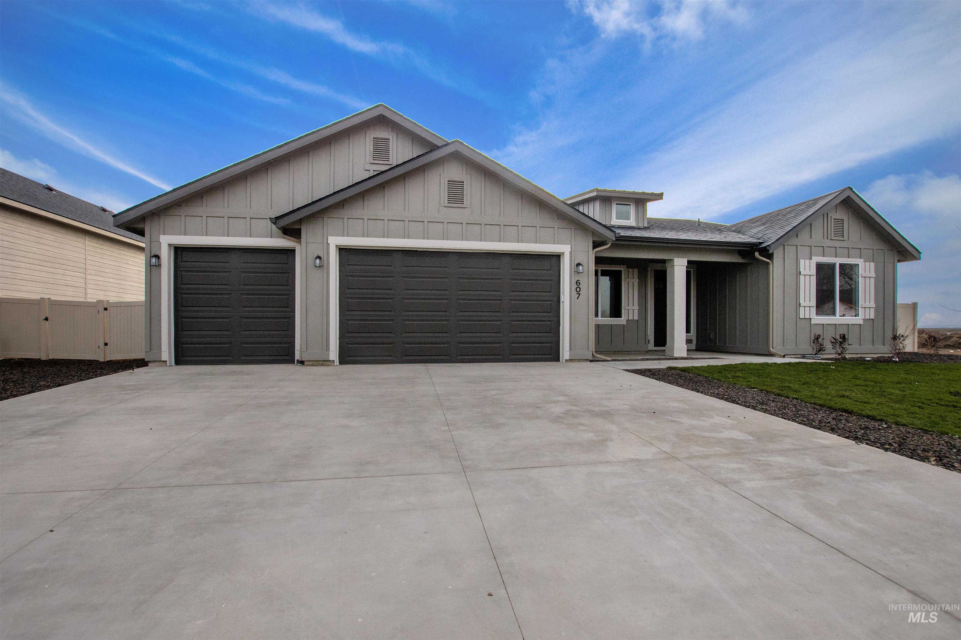 607 Grand Harvest Avenue, New Plymouth, Idaho 83655, 4 Bedrooms, 2.5 Bathrooms, Residential For Sale, Price $480,000,MLS 98967006