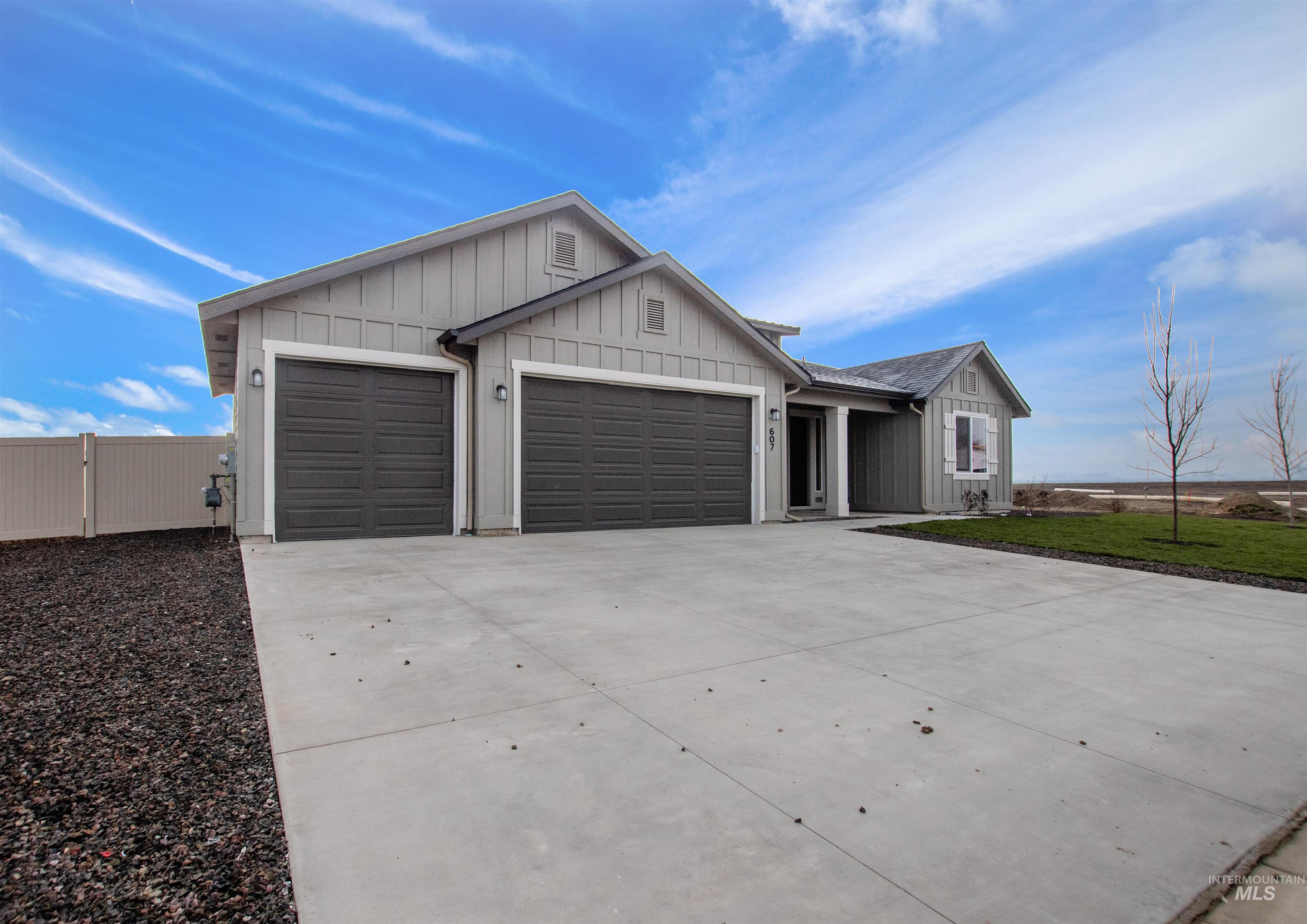 607 Grand Harvest Avenue, New Plymouth, Idaho 83655, 4 Bedrooms, 2.5 Bathrooms, Residential For Sale, Price $480,000,MLS 98967006