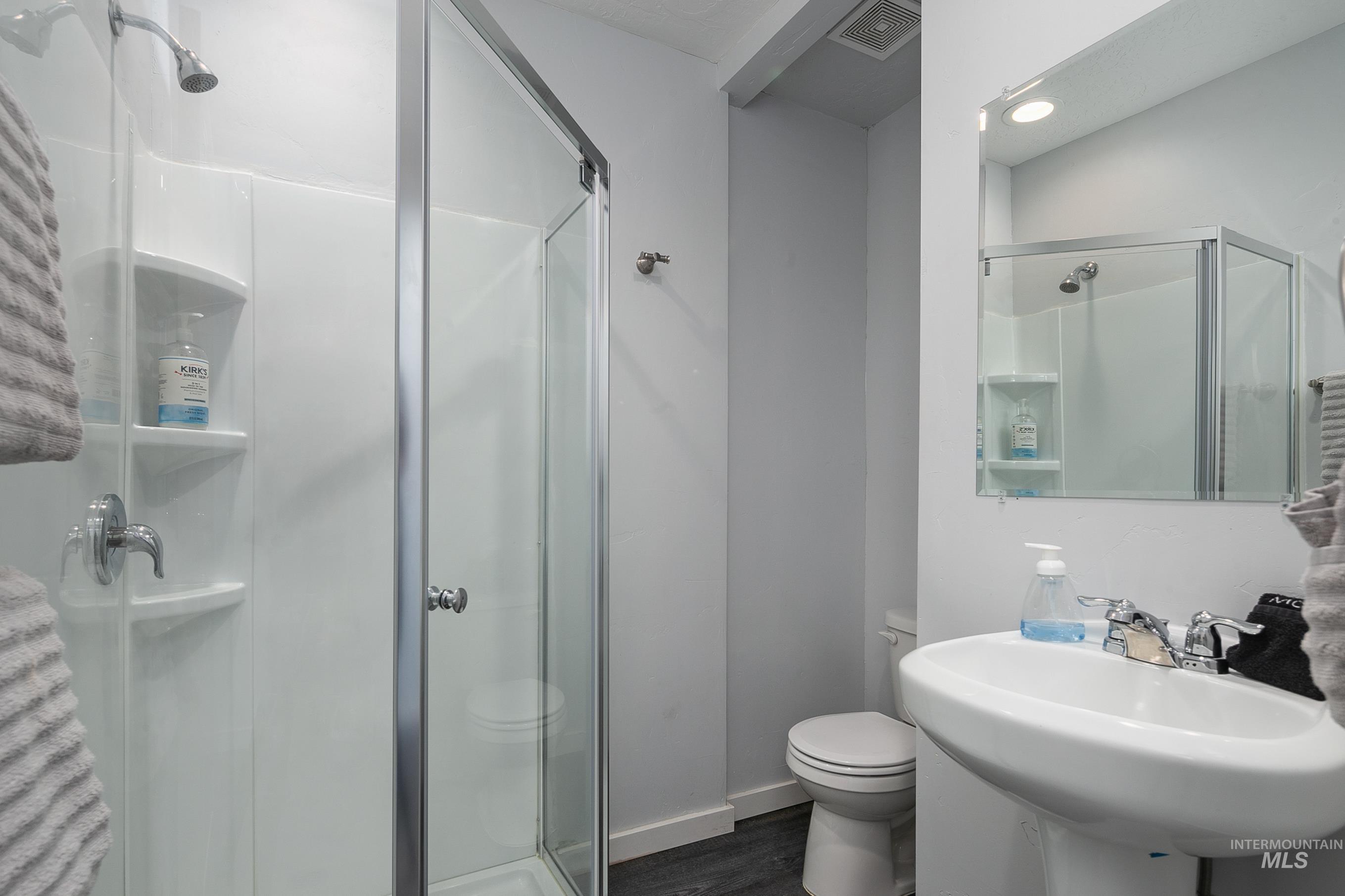 2513 N 31st, Boise, Idaho 83703, 3 Bedrooms, 2 Bathrooms, Residential Income For Sale, Price $870,000,MLS 98967007