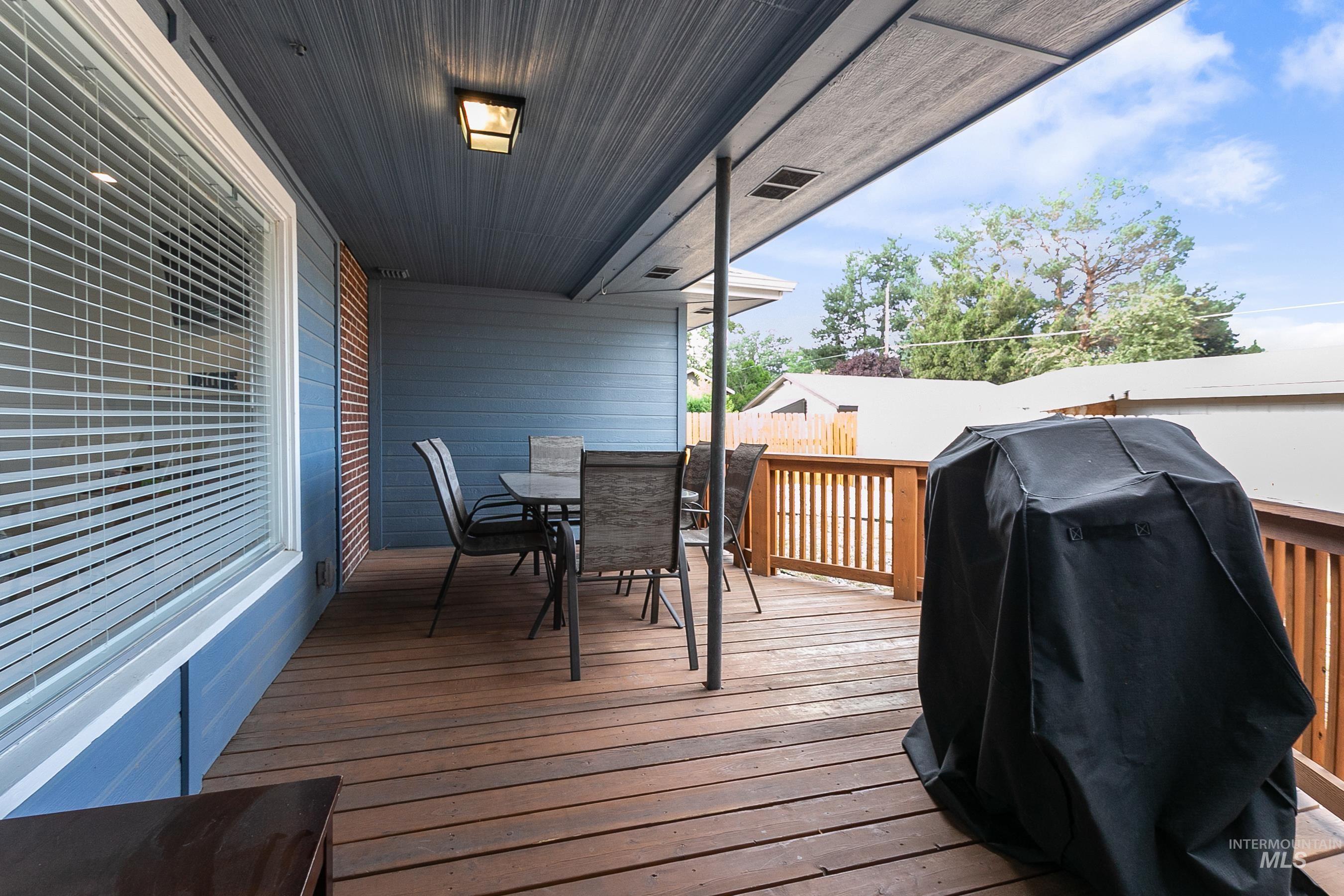 2513 N 31st, Boise, Idaho 83703, 3 Bedrooms, 2 Bathrooms, Residential Income For Sale, Price $870,000,MLS 98967007