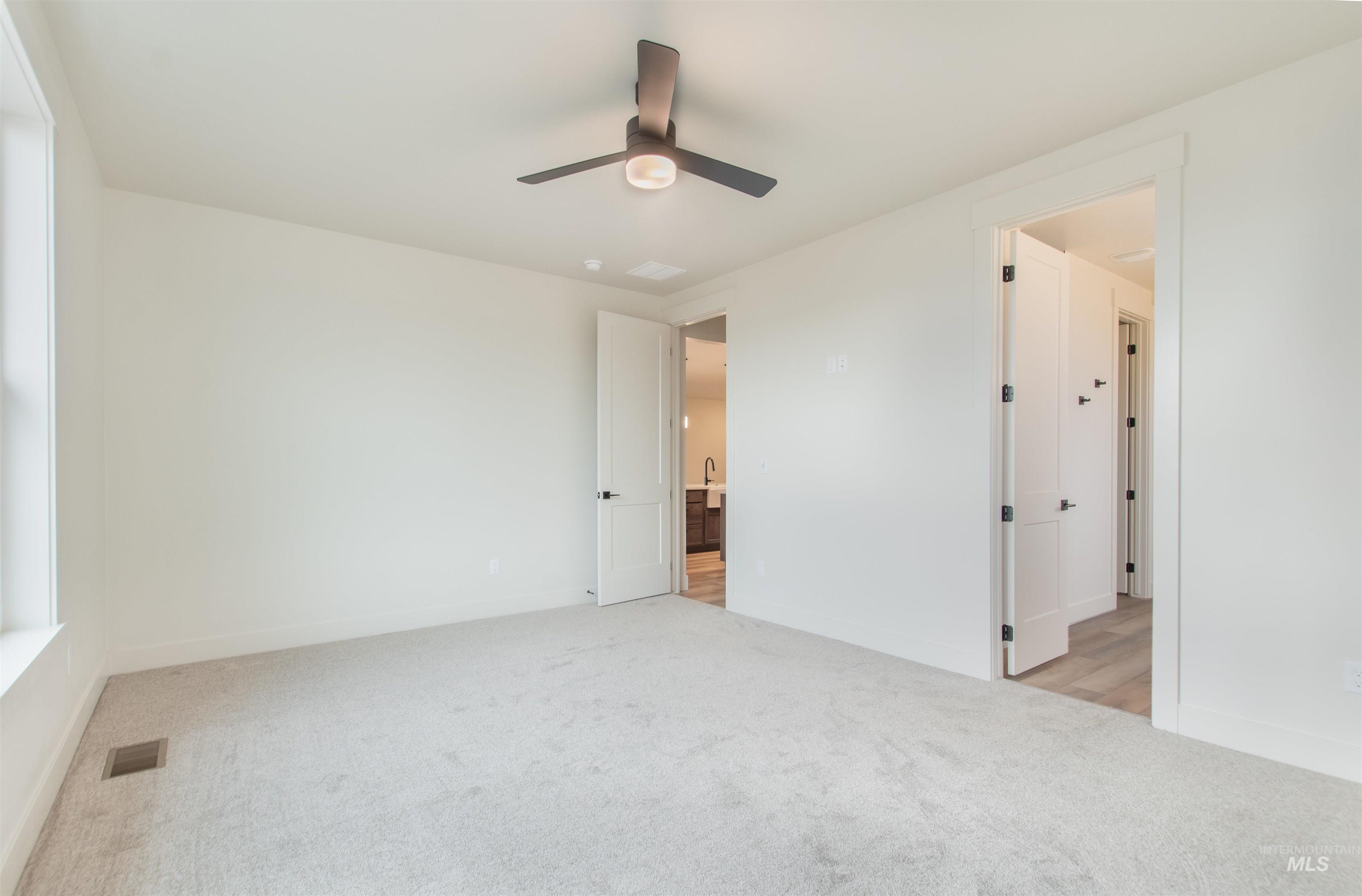 607 Fallen Leaf Ave, New Plymouth, Idaho 83655, 4 Bedrooms, 2.5 Bathrooms, Residential For Sale, Price $485,000,MLS 98967009