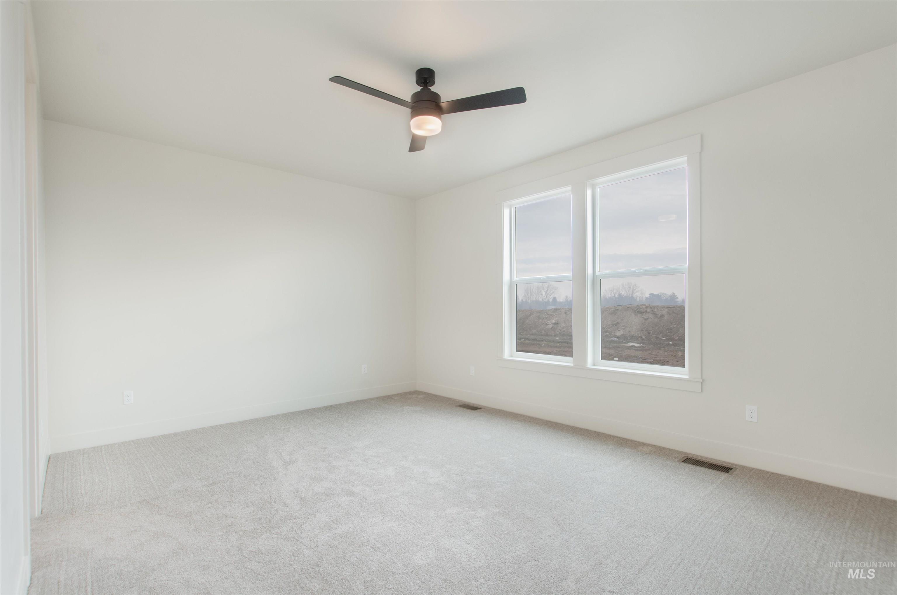 607 Fallen Leaf Ave, New Plymouth, Idaho 83655, 4 Bedrooms, 2.5 Bathrooms, Residential For Sale, Price $485,000,MLS 98967009