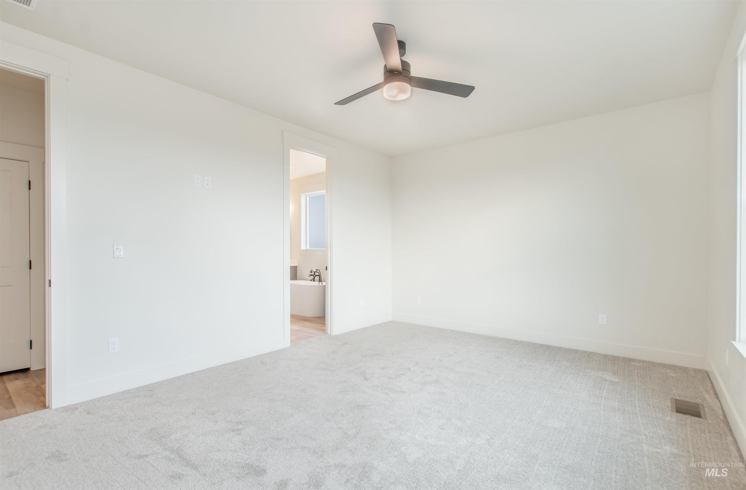 607 Fallen Leaf Ave, New Plymouth, Idaho 83655, 4 Bedrooms, 2.5 Bathrooms, Residential For Sale, Price $485,000,MLS 98967009