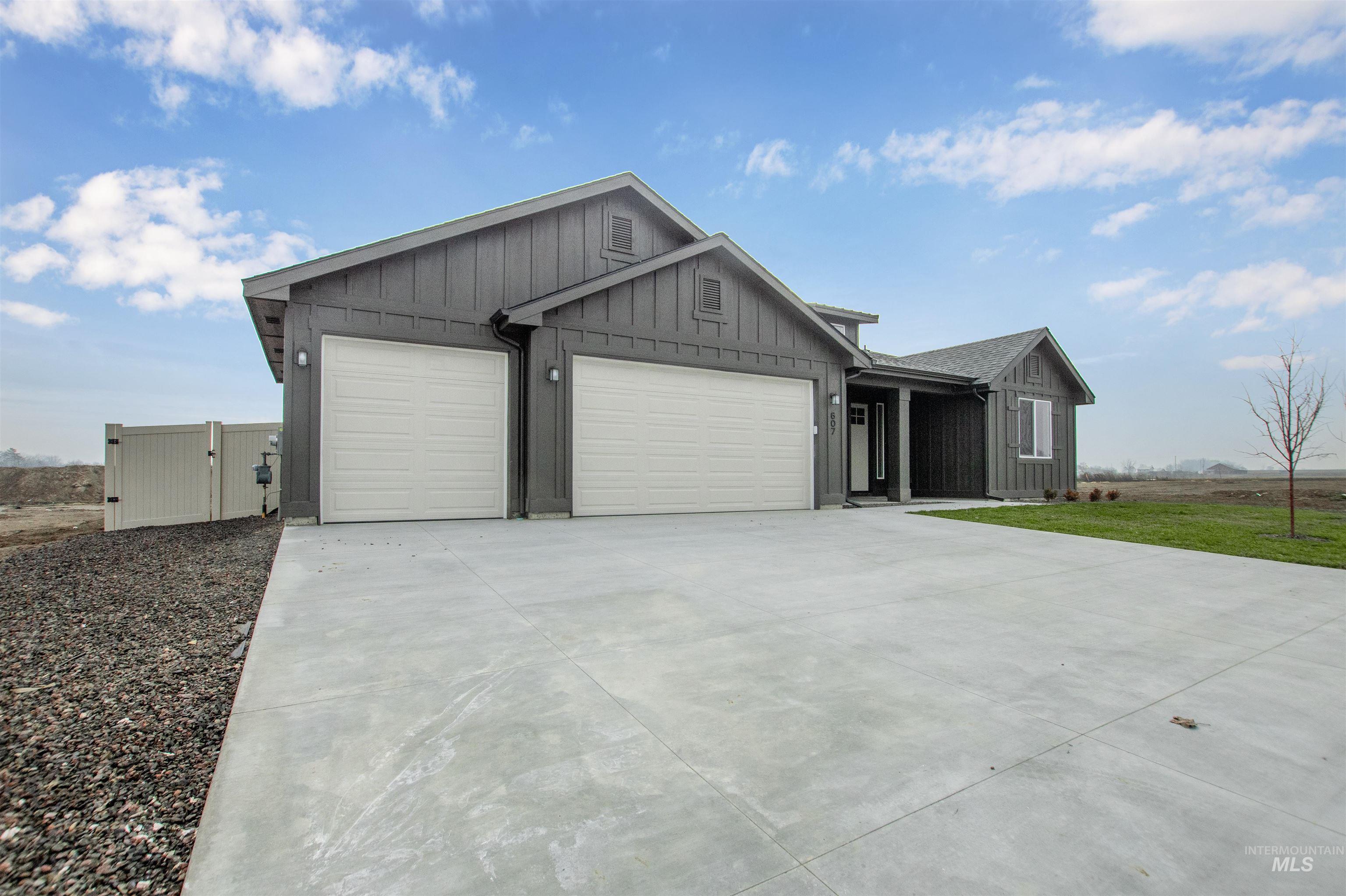 607 Fallen Leaf Ave, New Plymouth, Idaho 83655, 4 Bedrooms, 2.5 Bathrooms, Residential For Sale, Price $485,000,MLS 98967009