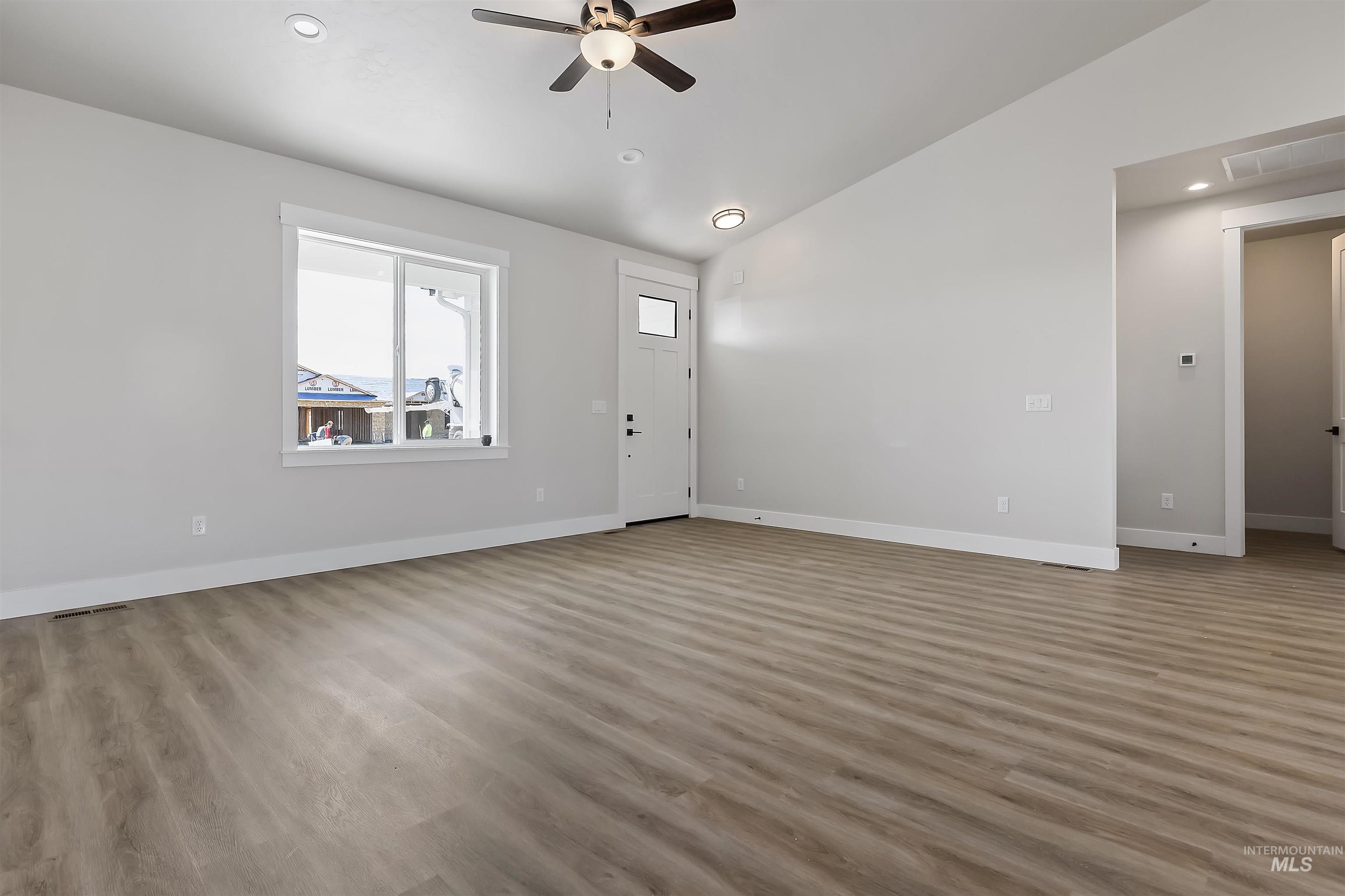 607 Fallen Leaf Ave, New Plymouth, Idaho 83655, 4 Bedrooms, 2.5 Bathrooms, Residential For Sale, Price $485,000,MLS 98967009