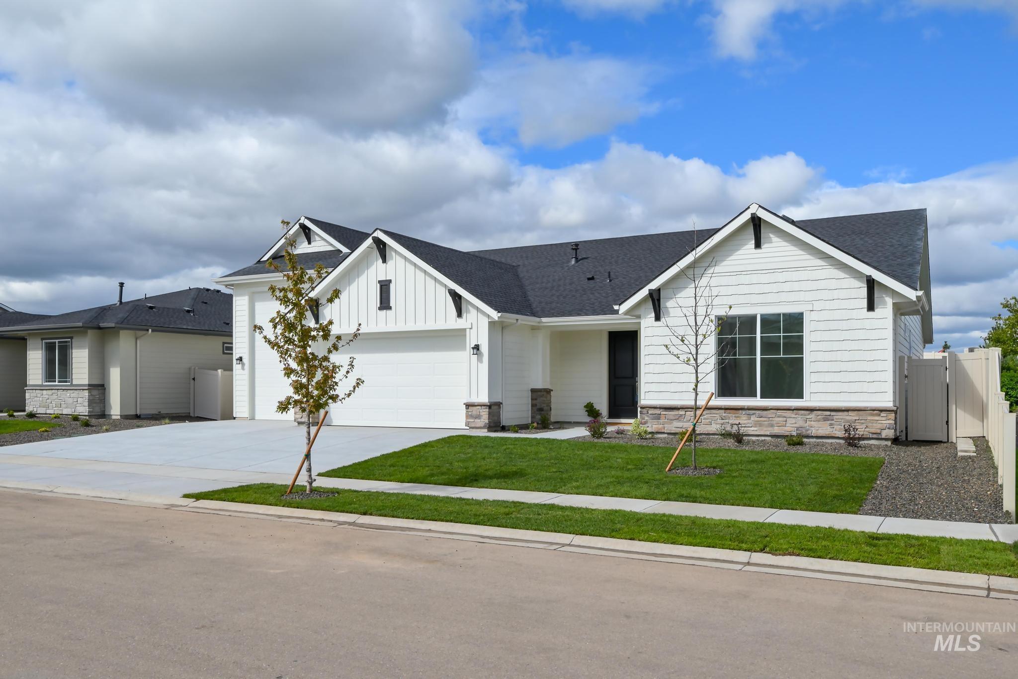 17731 N Peltzer Ave, Nampa, Idaho 83687, 3 Bedrooms, 2.5 Bathrooms, Residential For Sale, Price $619,000,MLS 98967021