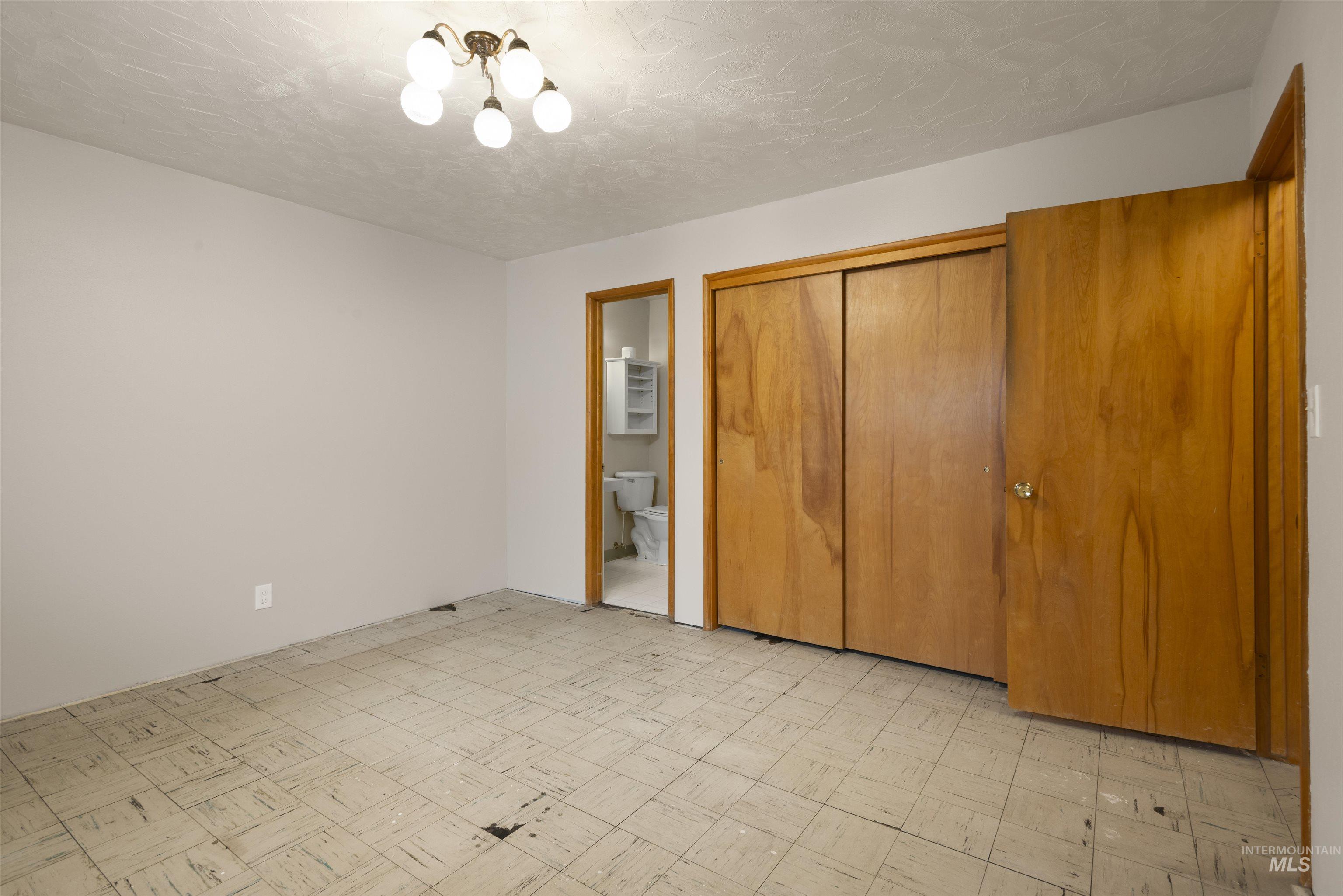 324 S Whitley Dr., Fruitland, Idaho 83619, 3 Bedrooms, 2 Bathrooms, Residential For Sale, Price $289,900,MLS 98967022