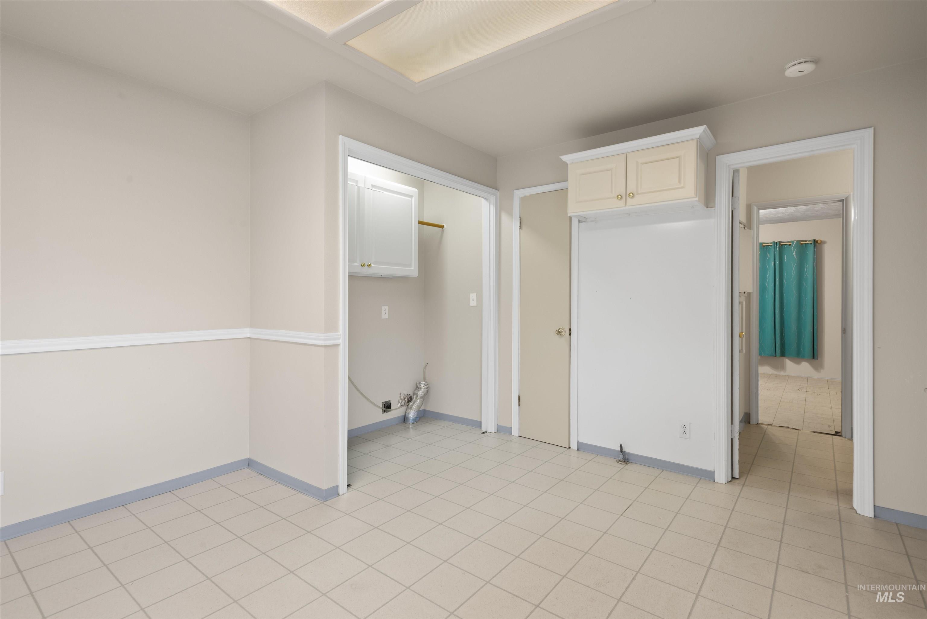 324 S Whitley Dr., Fruitland, Idaho 83619, 3 Bedrooms, 2 Bathrooms, Residential For Sale, Price $289,900,MLS 98967022