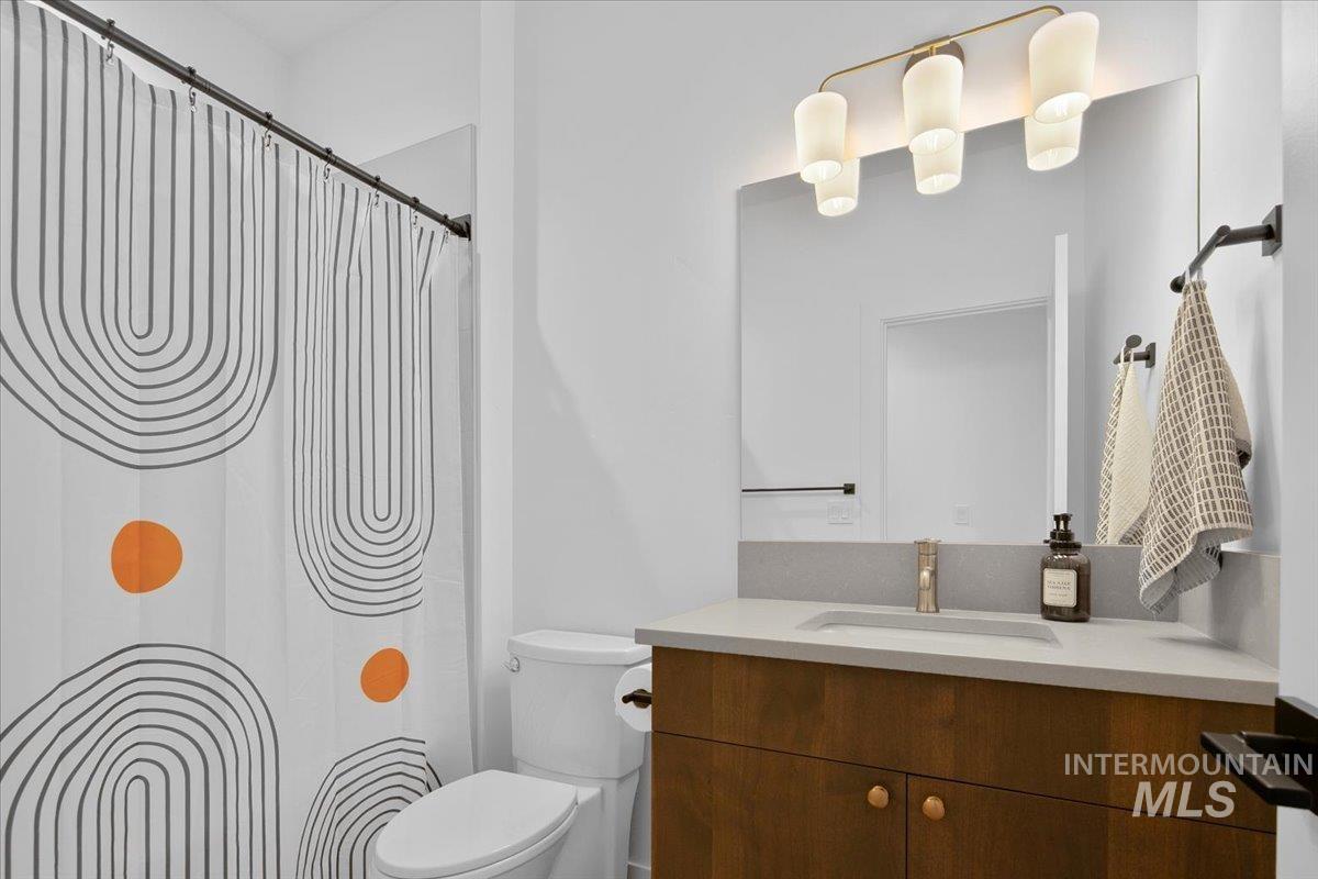 2546 N Heirloom Ave, Eagle, Idaho 83616, 5 Bedrooms, 4 Bathrooms, Residential For Sale, Price $1,399,888,MLS 98967024