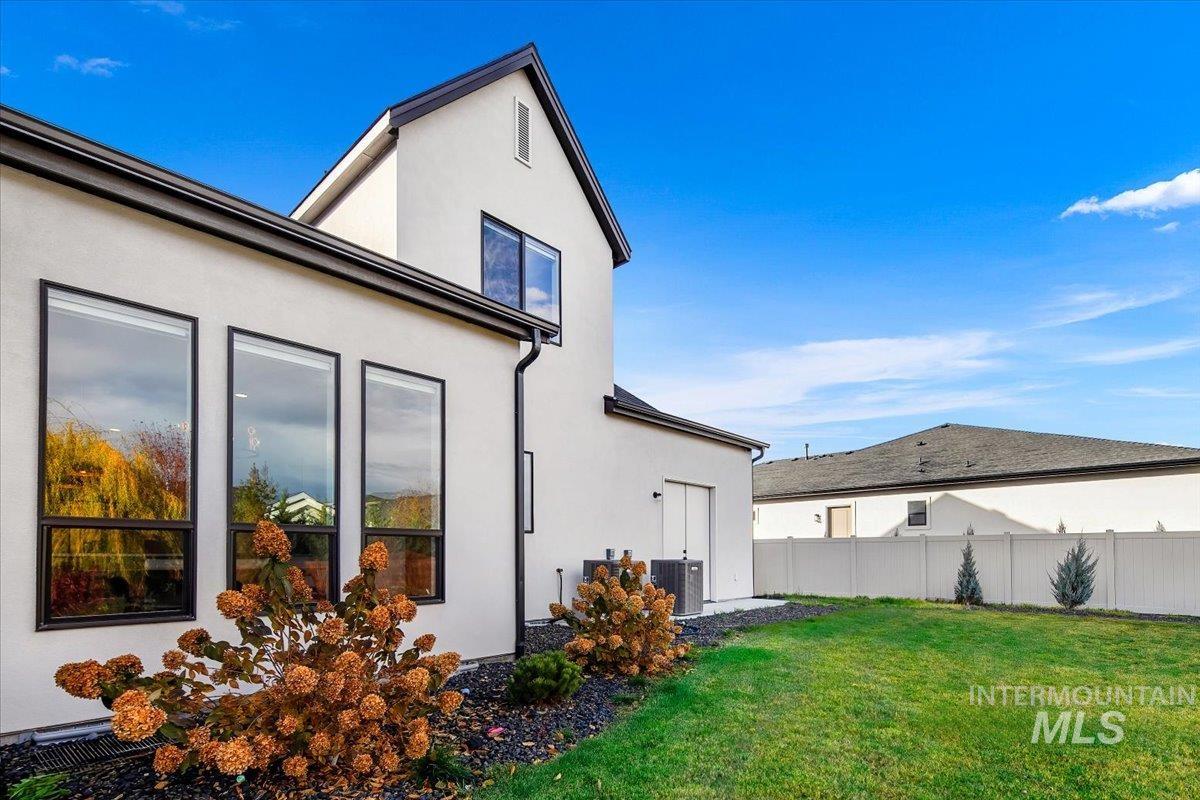 2546 N Heirloom Ave, Eagle, Idaho 83616, 5 Bedrooms, 4 Bathrooms, Residential For Sale, Price $1,399,888,MLS 98967024