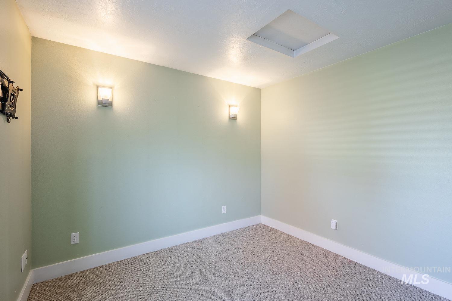 823 Royal St, Caldwell, Idaho 83605, 3 Bedrooms, 2 Bathrooms, Residential For Sale, Price $395,000,MLS 98967030