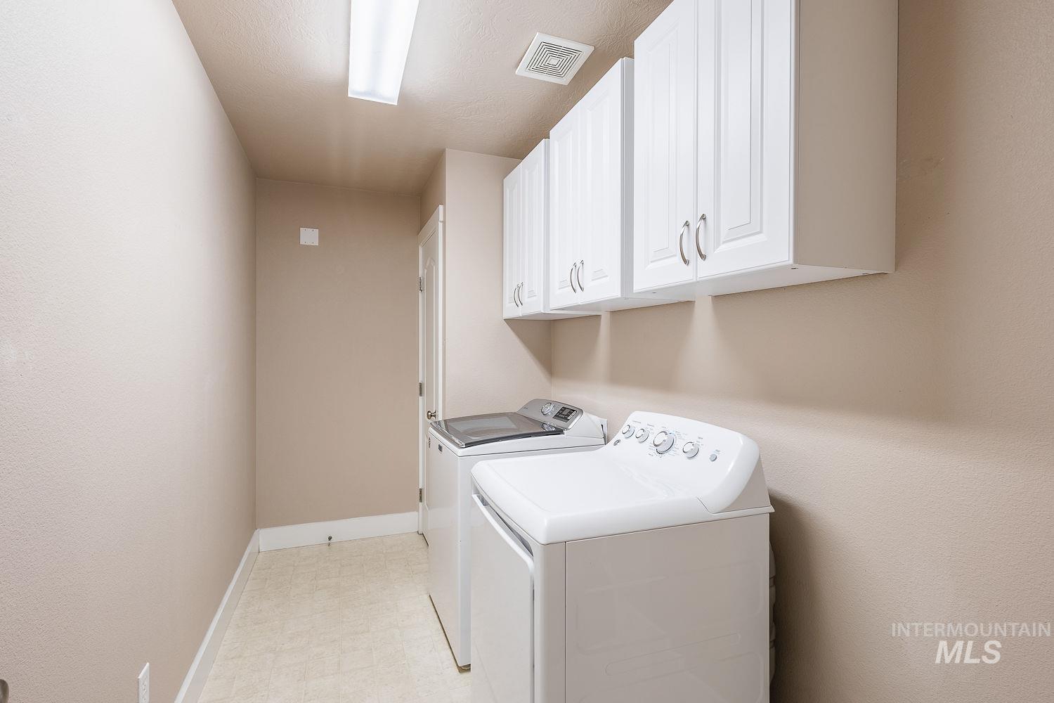 823 Royal St, Caldwell, Idaho 83605, 3 Bedrooms, 2 Bathrooms, Residential For Sale, Price $395,000,MLS 98967030