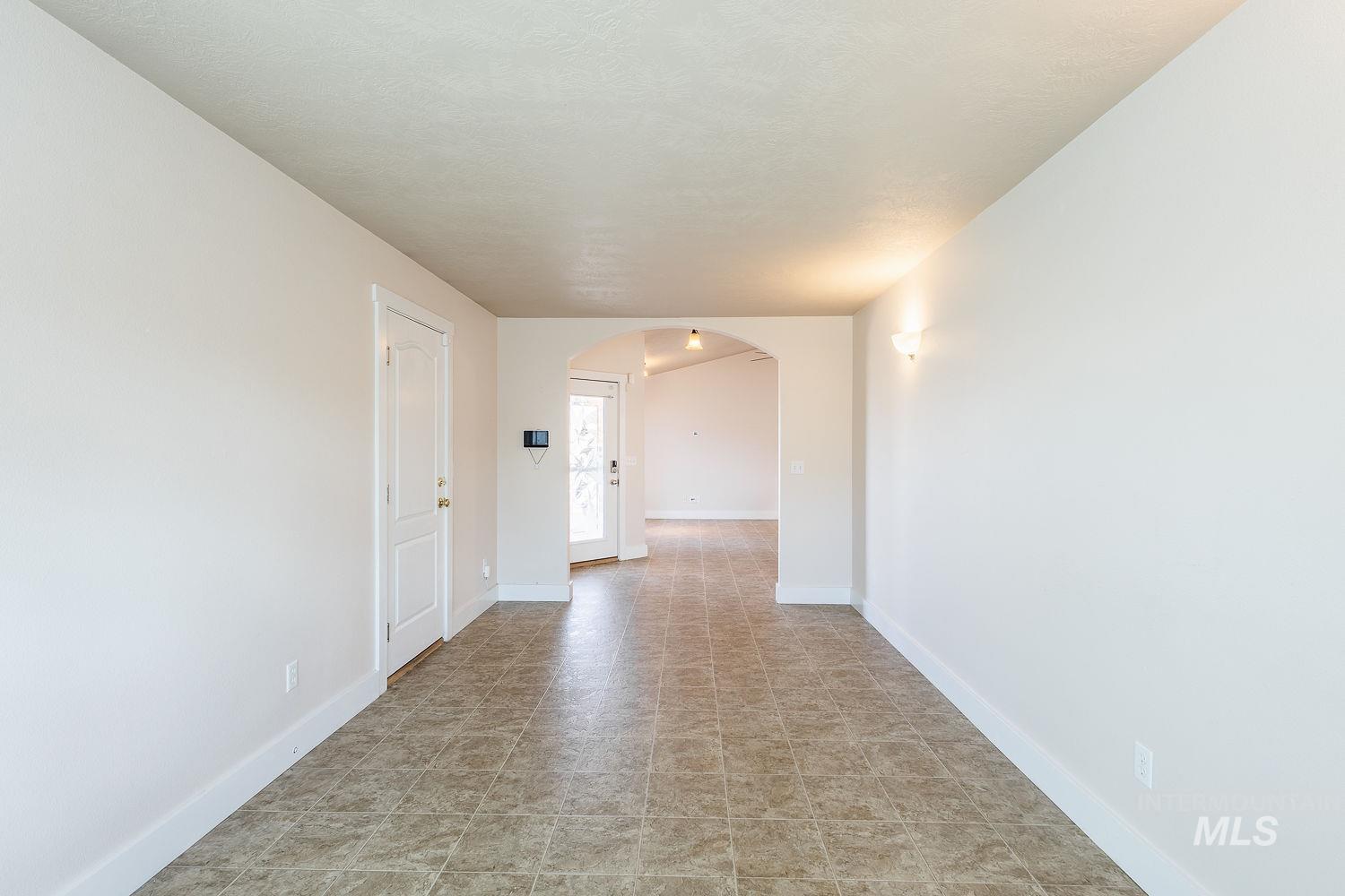 823 Royal St, Caldwell, Idaho 83605, 3 Bedrooms, 2 Bathrooms, Residential For Sale, Price $395,000,MLS 98967030