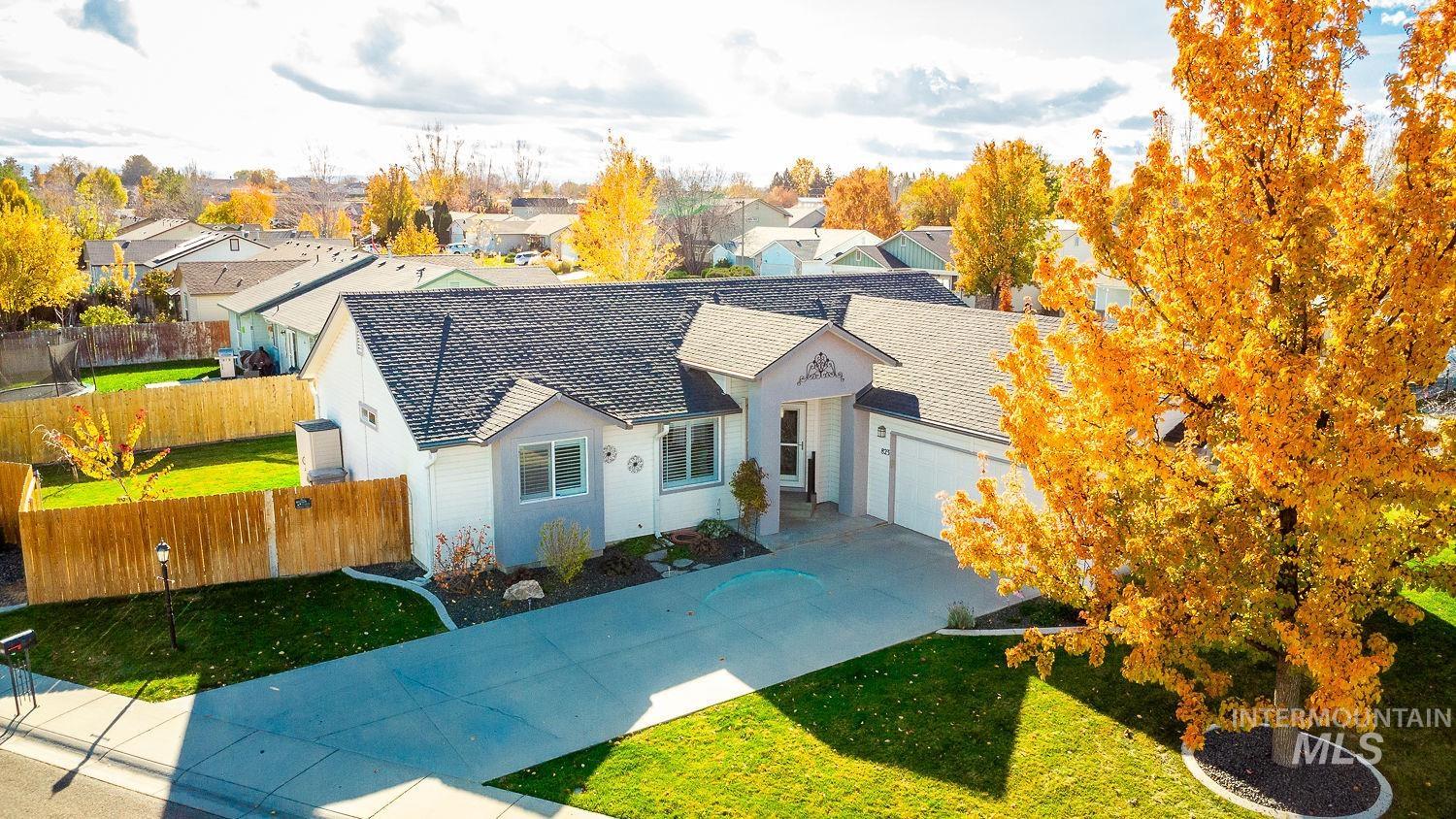 823 Royal St, Caldwell, Idaho 83605, 3 Bedrooms, 2 Bathrooms, Residential For Sale, Price $395,000,MLS 98967030