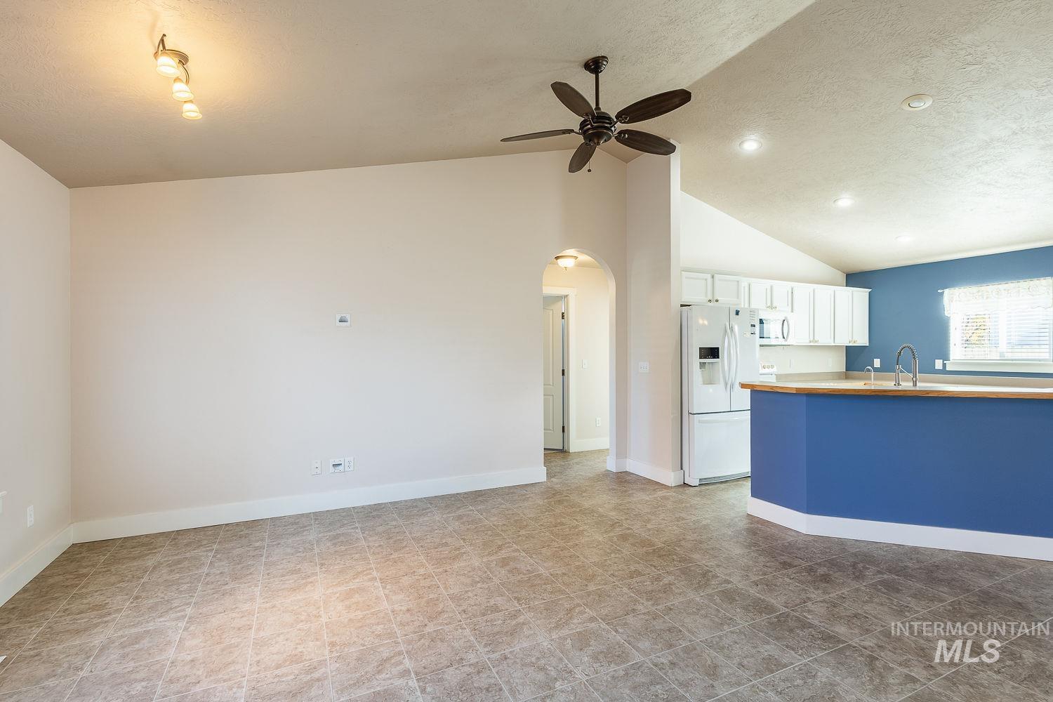 823 Royal St, Caldwell, Idaho 83605, 3 Bedrooms, 2 Bathrooms, Residential For Sale, Price $395,000,MLS 98967030