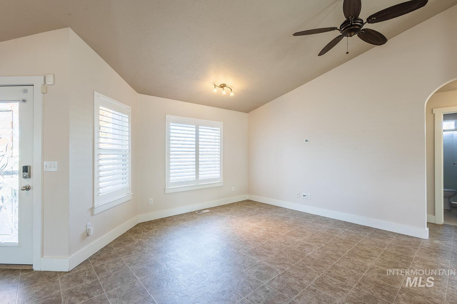 823 Royal St, Caldwell, Idaho 83605, 3 Bedrooms, 2 Bathrooms, Residential For Sale, Price $395,000,MLS 98967030