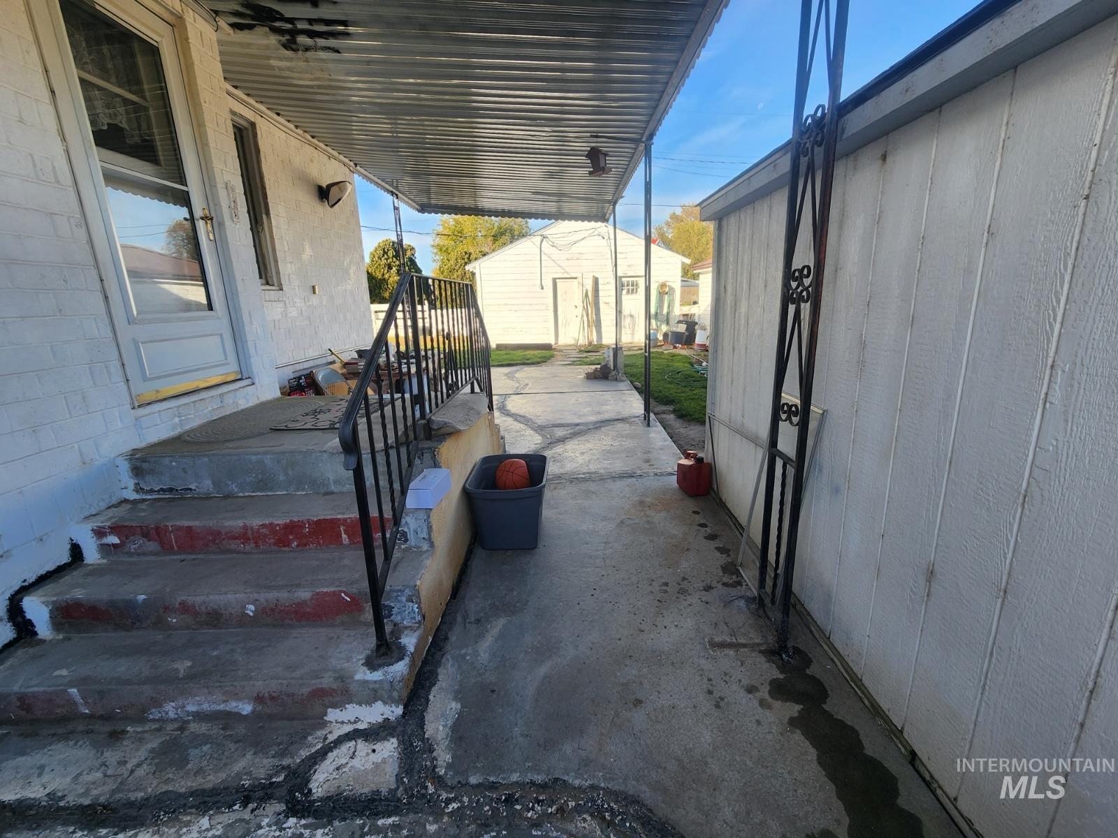 219 S 7th St, Nyssa, Oregon 97913, 4 Bedrooms, 2 Bathrooms, Residential For Sale, Price $239,000,MLS 98967036