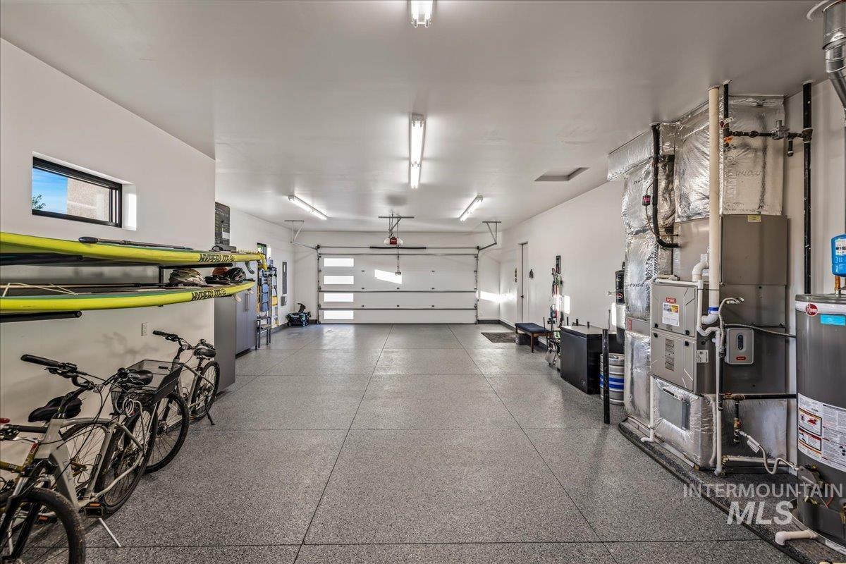 1950 E Lone Shore Lane, Eagle, Idaho 83616, 3 Bedrooms, 2.5 Bathrooms, Residential For Sale, Price $2,079,988,MLS 98967043