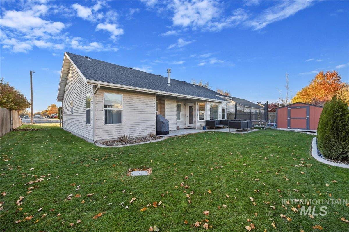 524 Meadowlark Way, Twin Falls, Idaho 83301-6820, 4 Bedrooms, 2 Bathrooms, Residential For Sale, Price $424,900,MLS 98967047