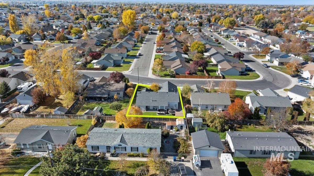 524 Meadowlark Way, Twin Falls, Idaho 83301-6820, 4 Bedrooms, 2 Bathrooms, Residential For Sale, Price $424,900,MLS 98967047