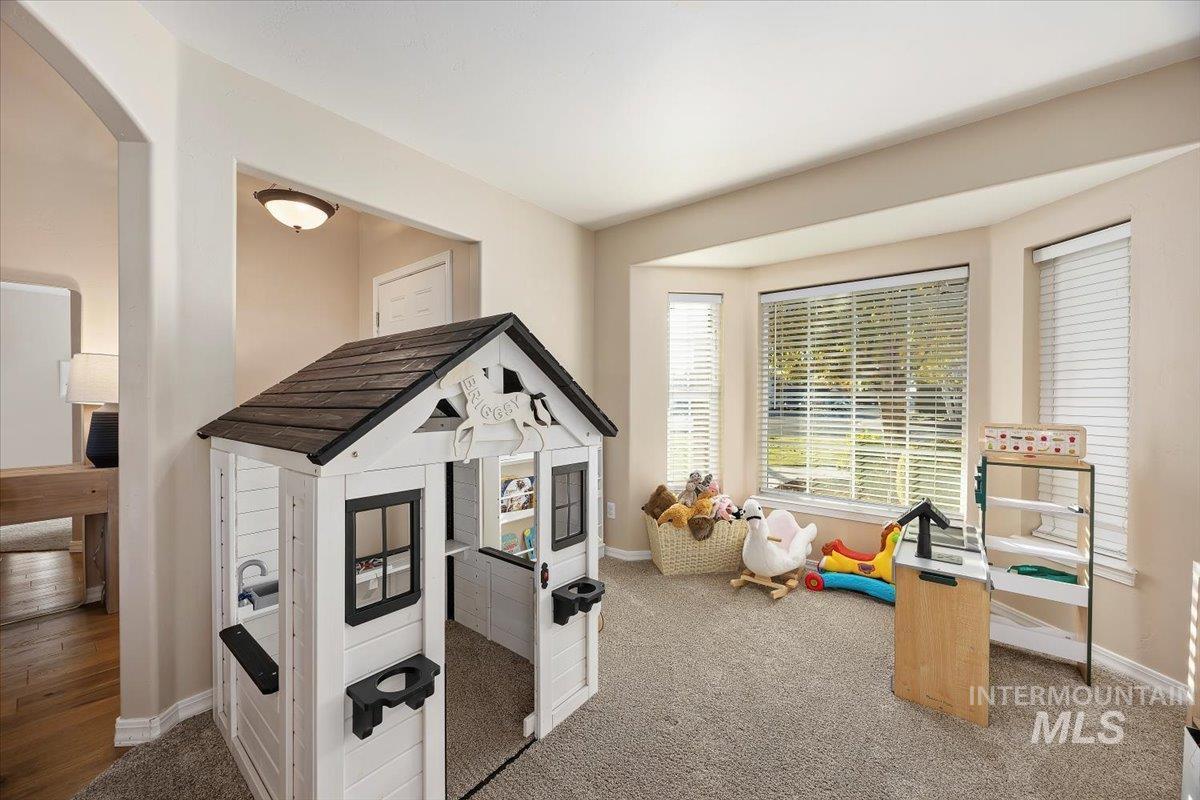 524 Meadowlark Way, Twin Falls, Idaho 83301-6820, 4 Bedrooms, 2 Bathrooms, Residential For Sale, Price $424,900,MLS 98967047