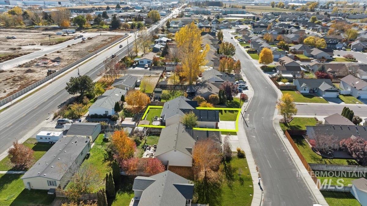 524 Meadowlark Way, Twin Falls, Idaho 83301-6820, 4 Bedrooms, 2 Bathrooms, Residential For Sale, Price $424,900,MLS 98967047