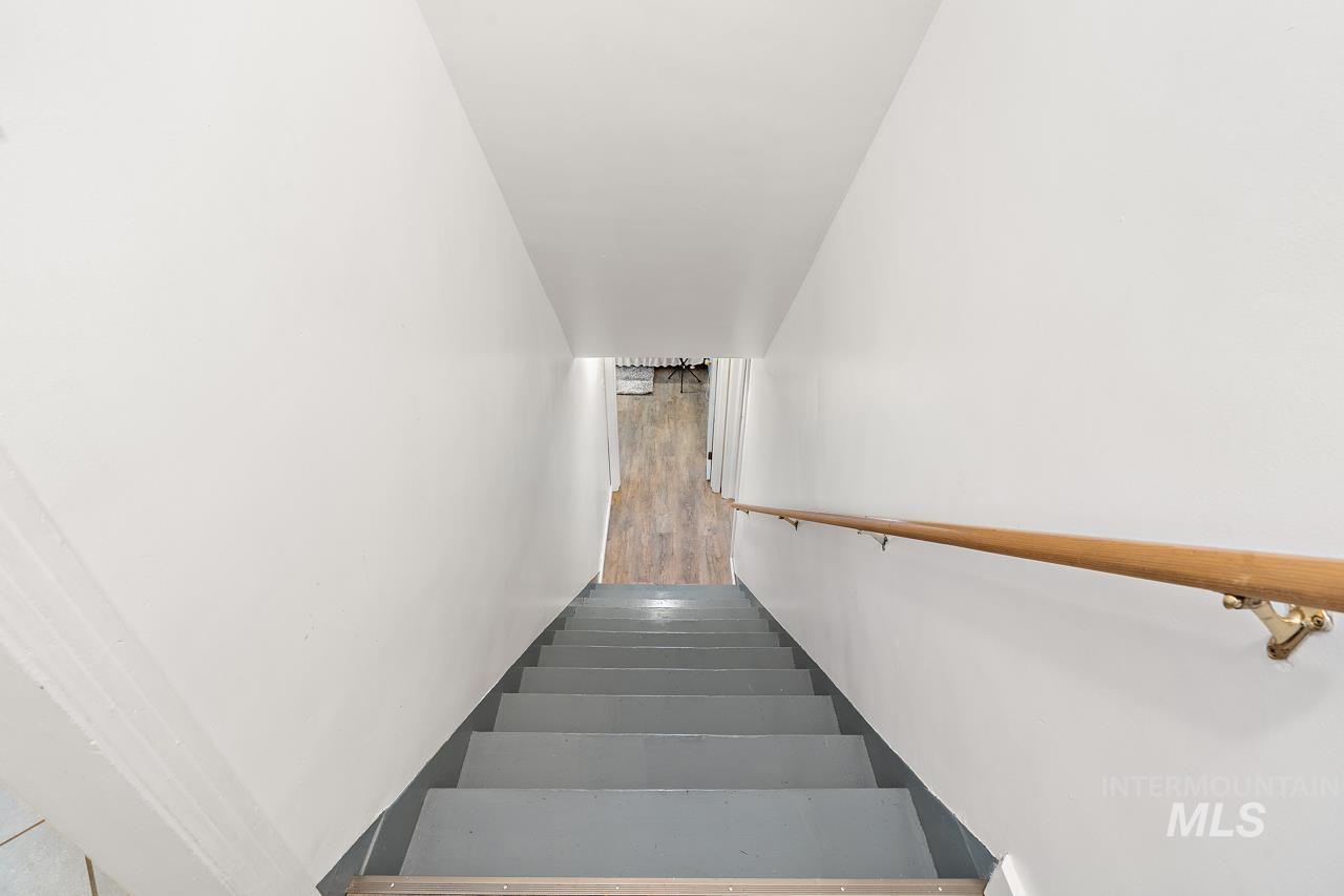 92 N Yale St, Nampa, Idaho 83651, 4 Bedrooms, 2 Bathrooms, Residential For Sale, Price $444,900,MLS 98967053