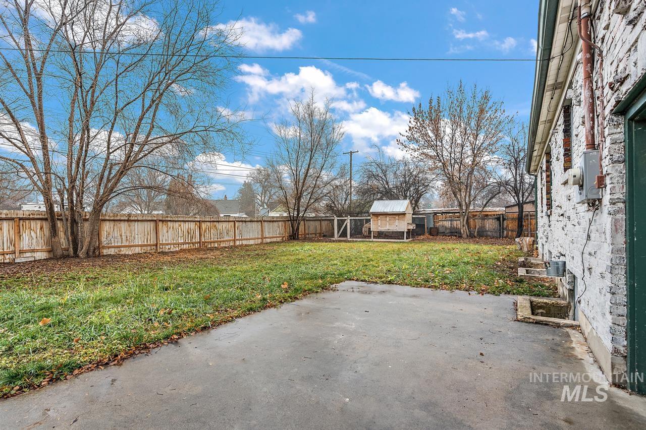 92 N Yale St, Nampa, Idaho 83651, 4 Bedrooms, 2 Bathrooms, Residential For Sale, Price $444,900,MLS 98967053