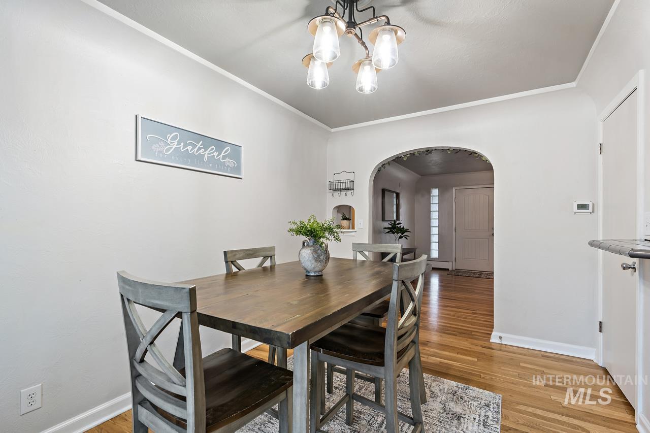 92 N Yale St, Nampa, Idaho 83651, 4 Bedrooms, 2 Bathrooms, Residential For Sale, Price $444,900,MLS 98967053