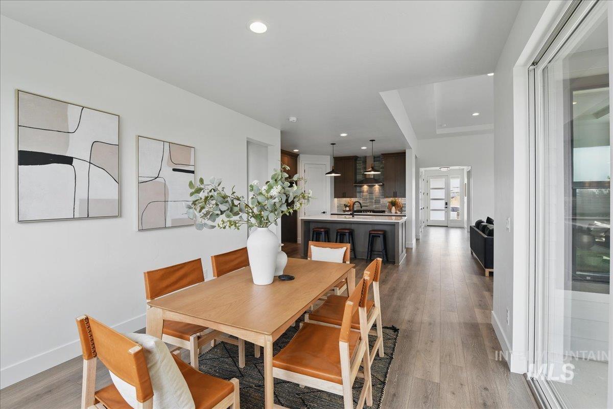 7779 W Daybreak Run Ct, Meridian, Idaho 83646, 4 Bedrooms, 2.5 Bathrooms, Residential For Sale, Price $599,900,MLS 98967076