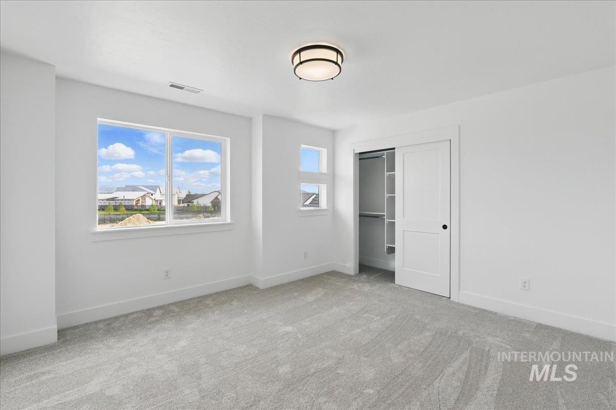 7779 W Daybreak Run Ct, Meridian, Idaho 83646, 4 Bedrooms, 2.5 Bathrooms, Residential For Sale, Price $599,900,MLS 98967076