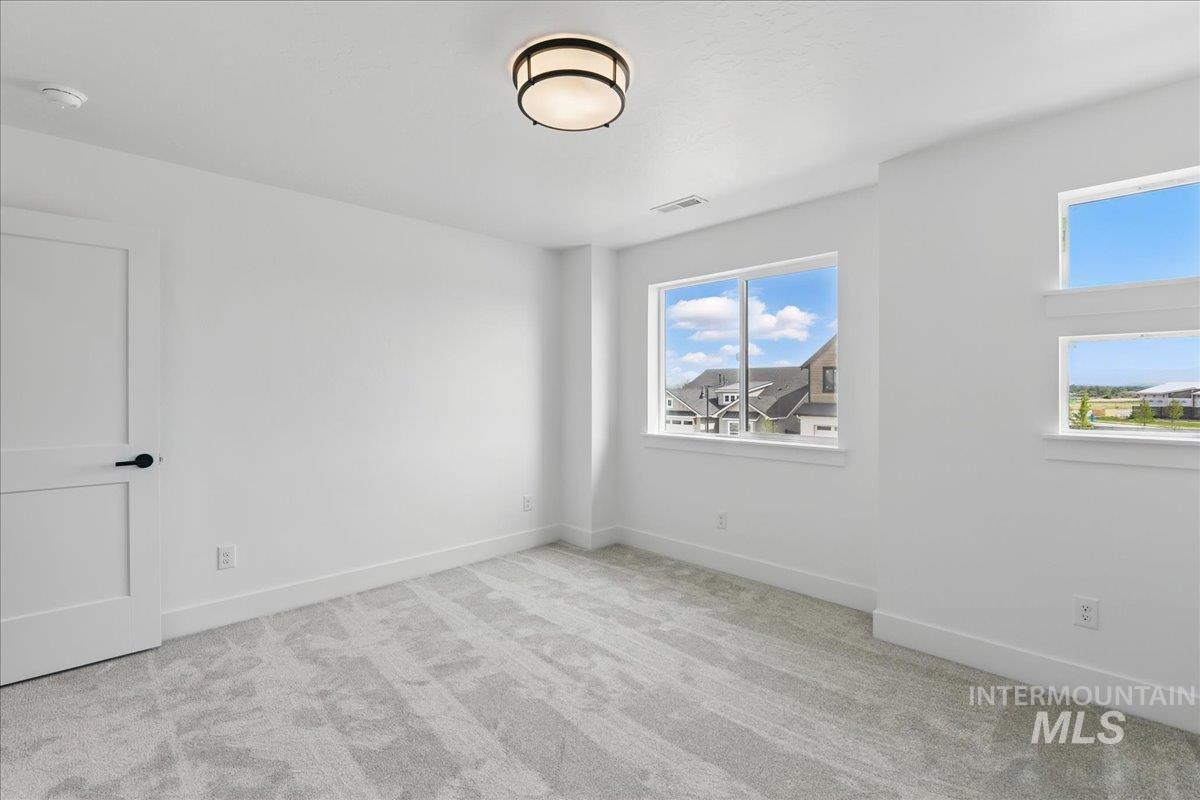 7779 W Daybreak Run Ct, Meridian, Idaho 83646, 4 Bedrooms, 2.5 Bathrooms, Residential For Sale, Price $599,900,MLS 98967076