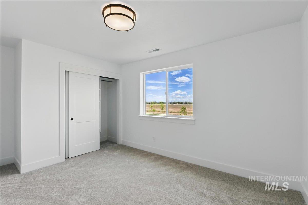 7779 W Daybreak Run Ct, Meridian, Idaho 83646, 4 Bedrooms, 2.5 Bathrooms, Residential For Sale, Price $599,900,MLS 98967076